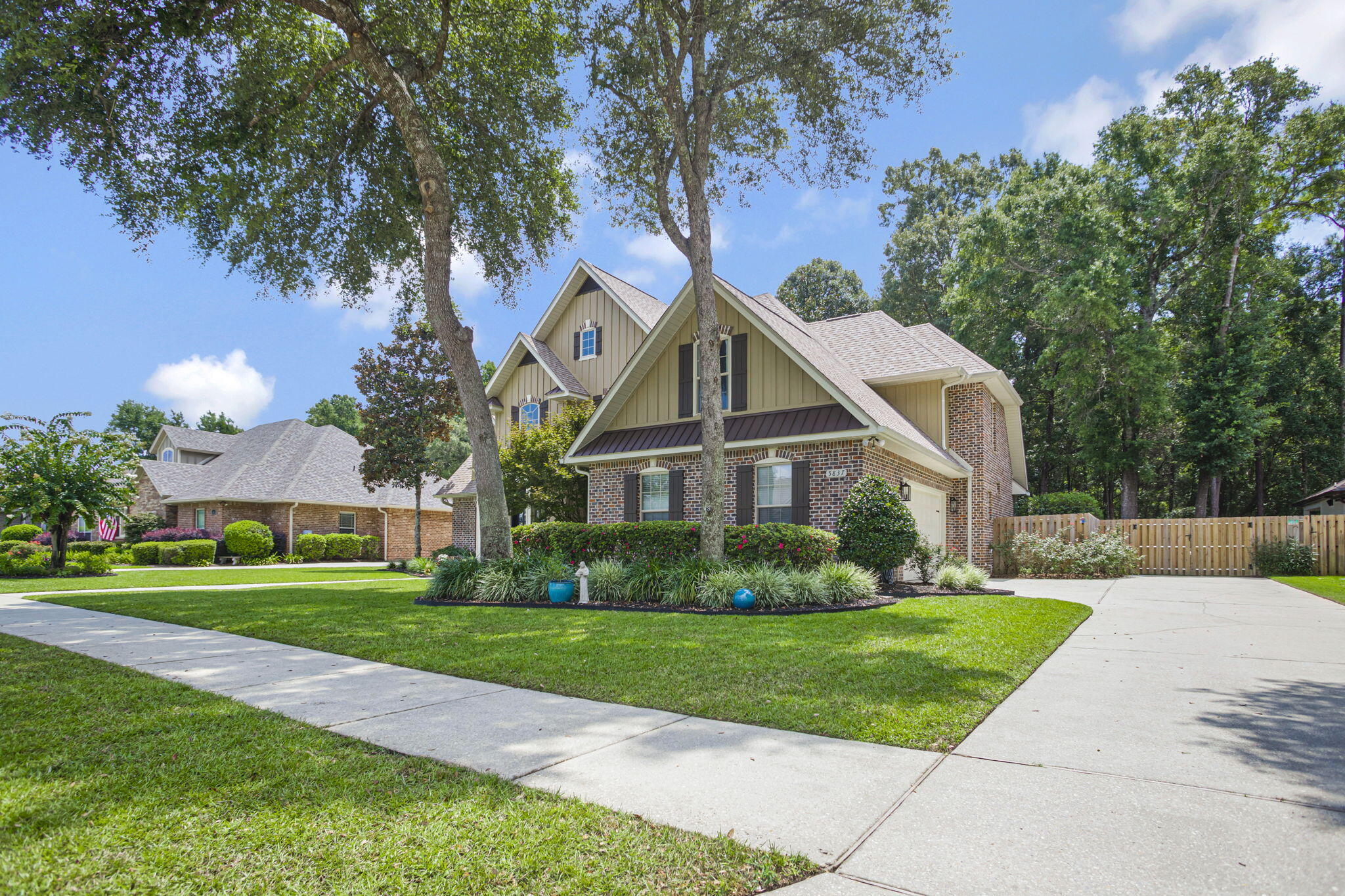 NATURES TRAIL - Residential
