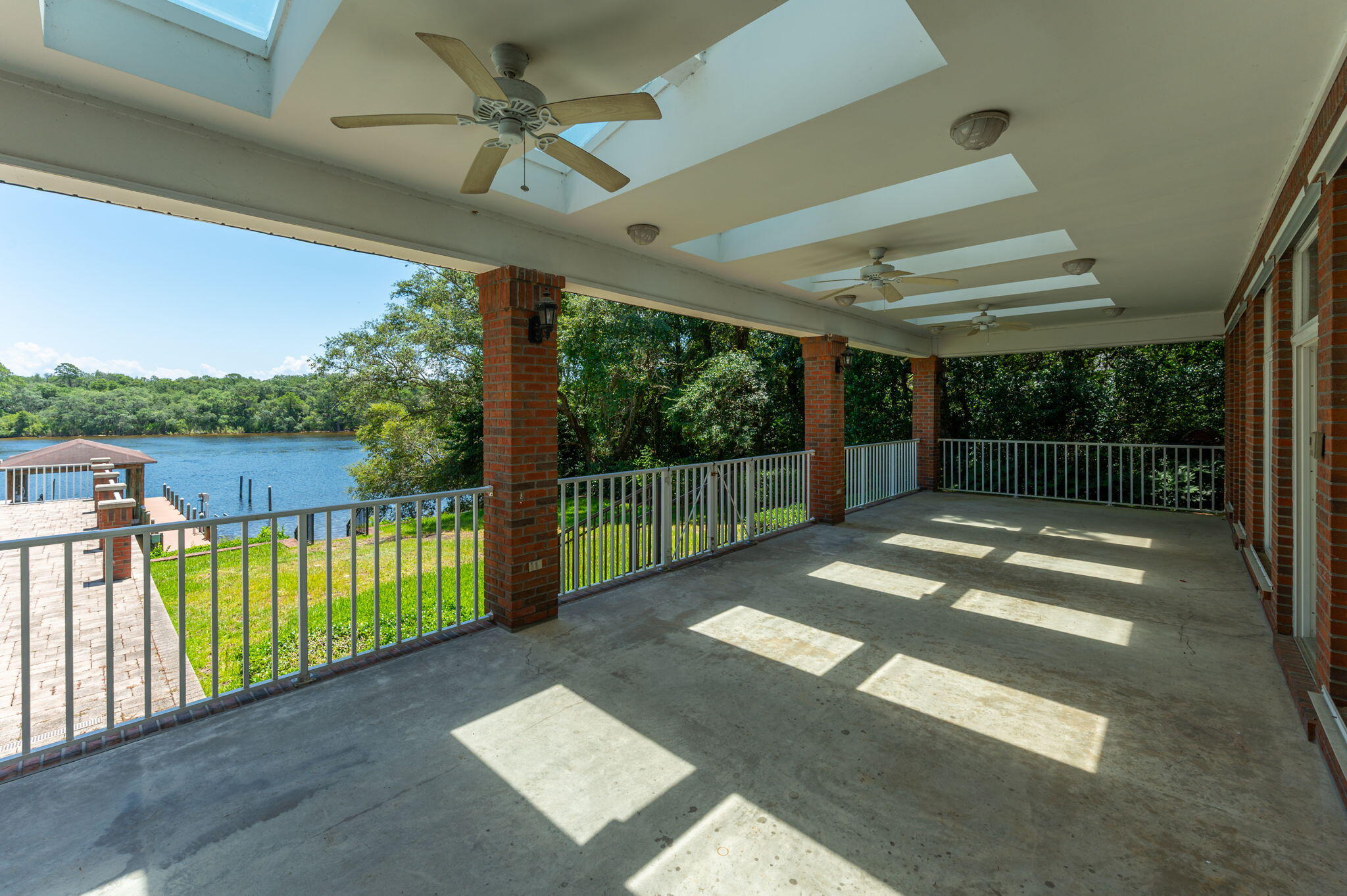 Poquito Bayou - Residential