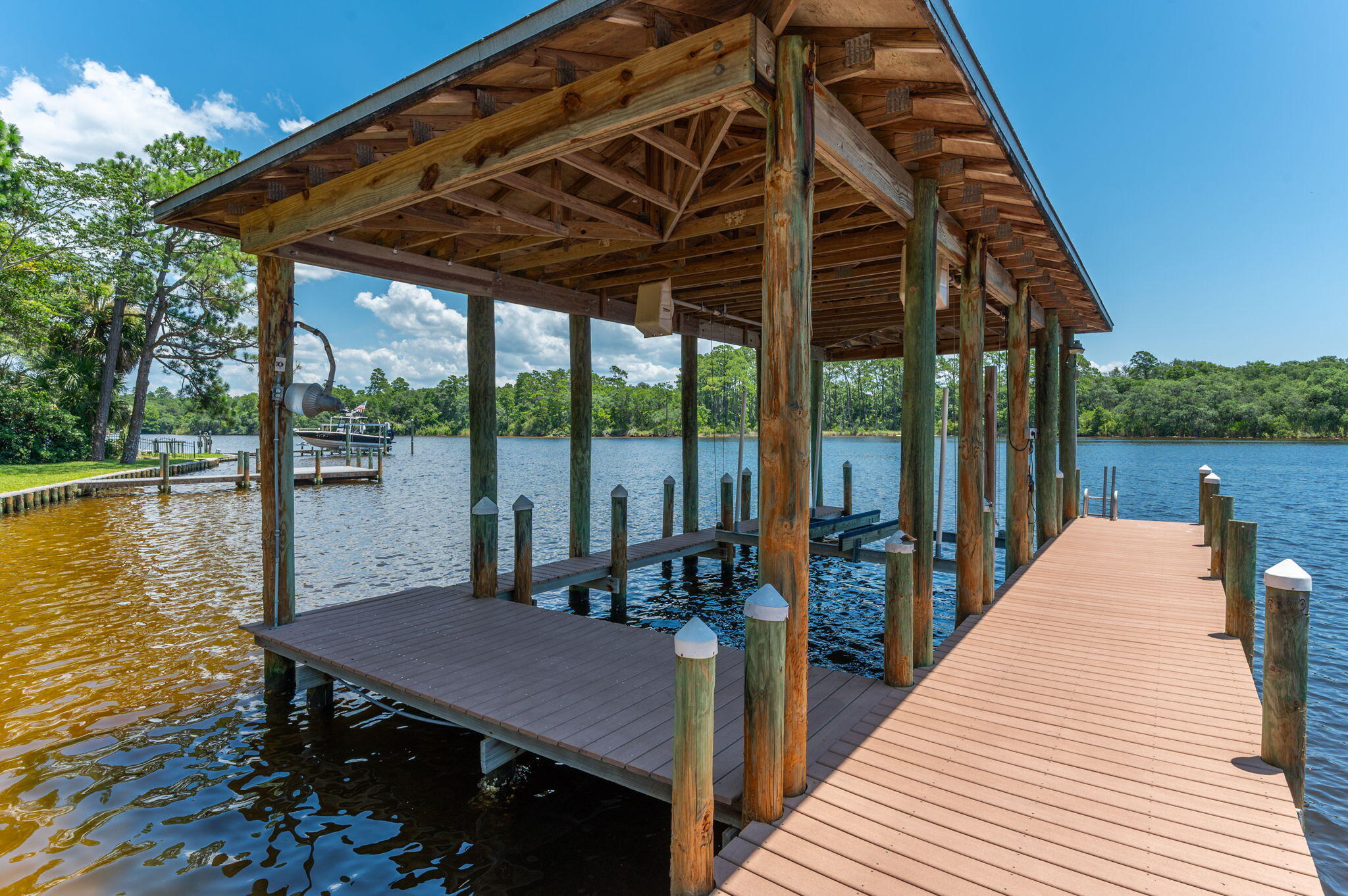 Poquito Bayou - Residential