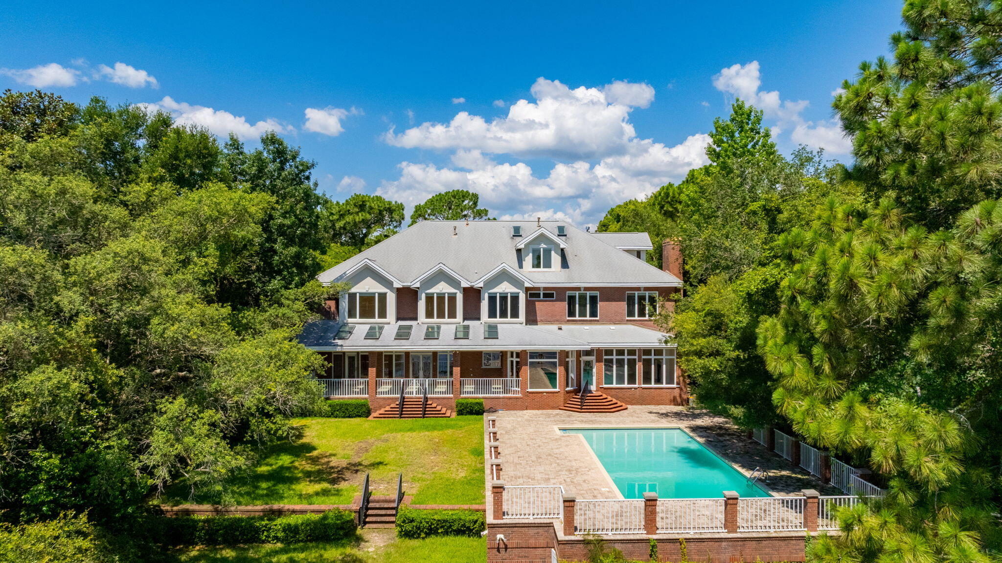 Poquito Bayou - Residential