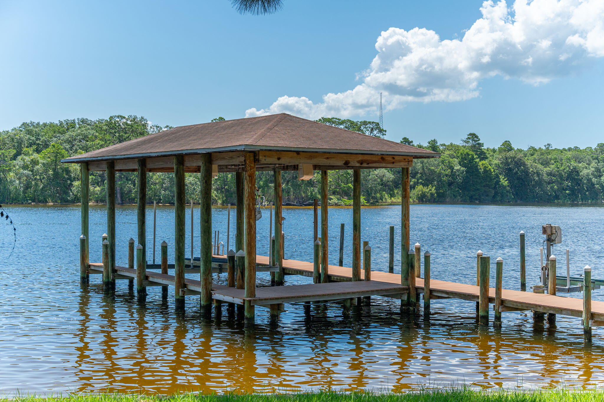 Poquito Bayou - Residential