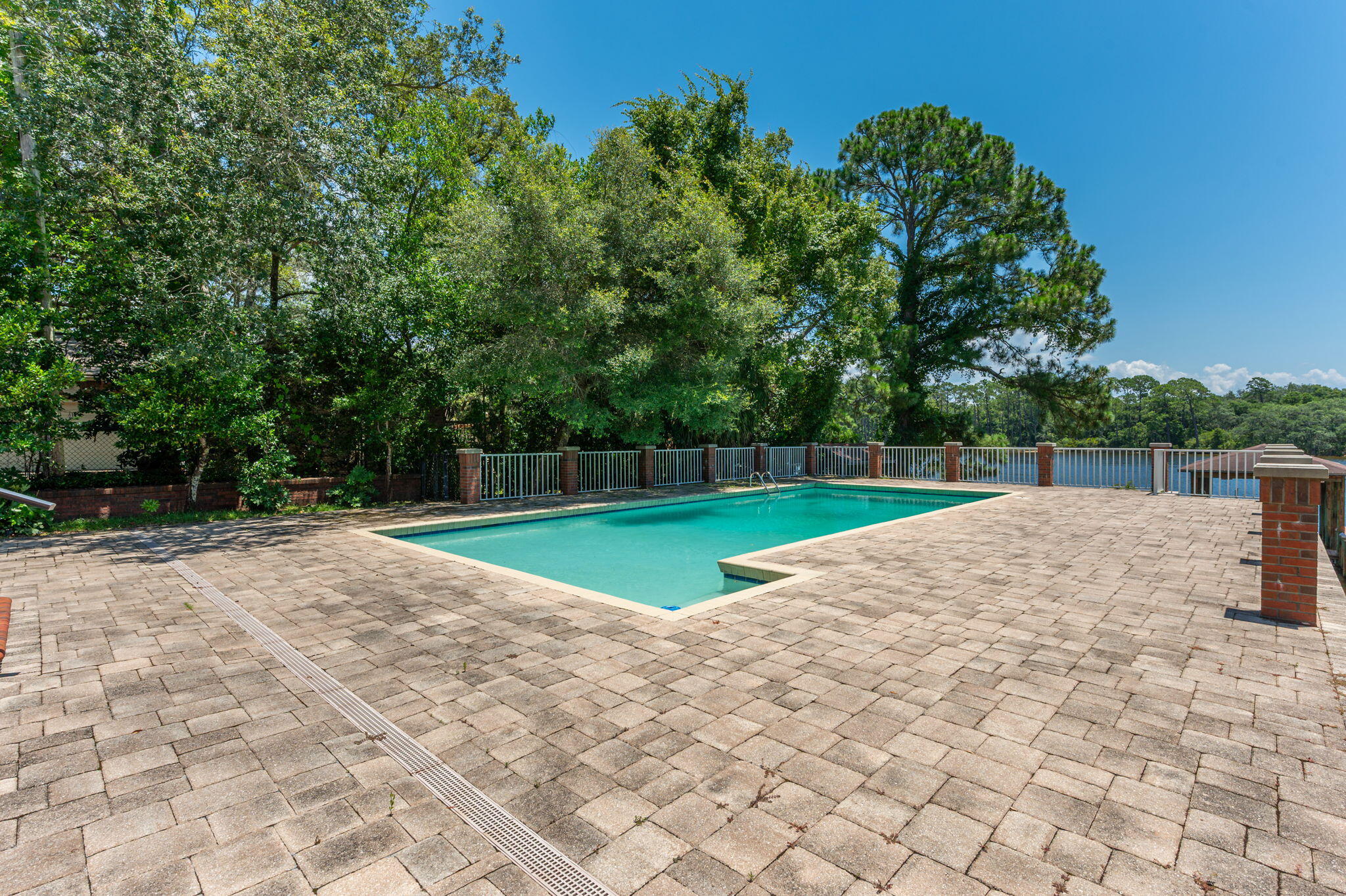 Poquito Bayou - Residential