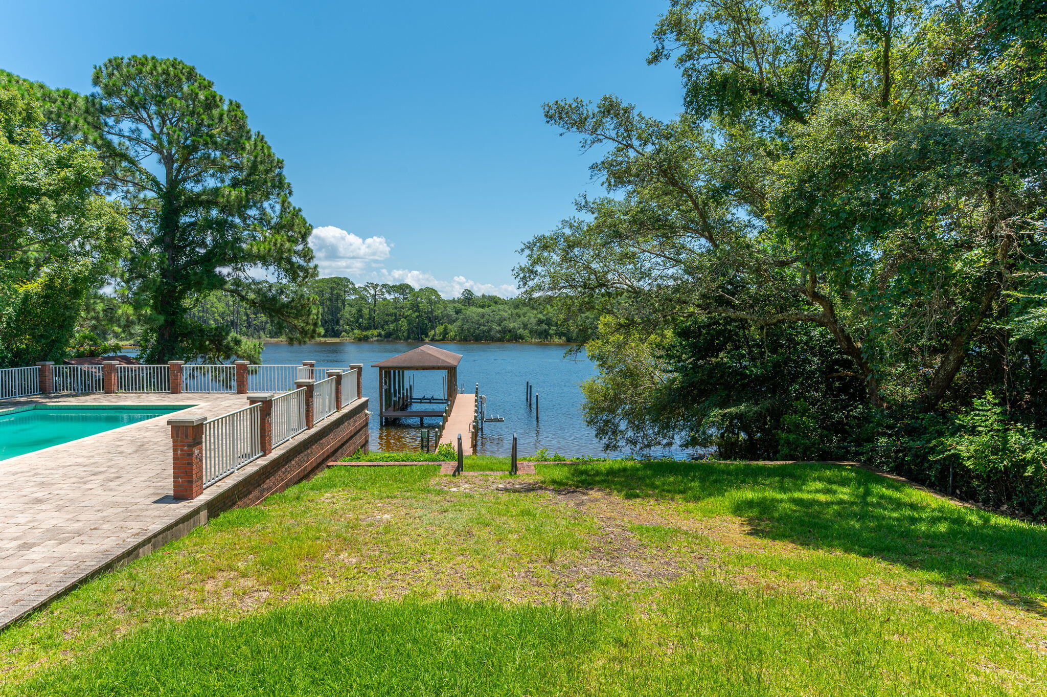 Poquito Bayou - Residential
