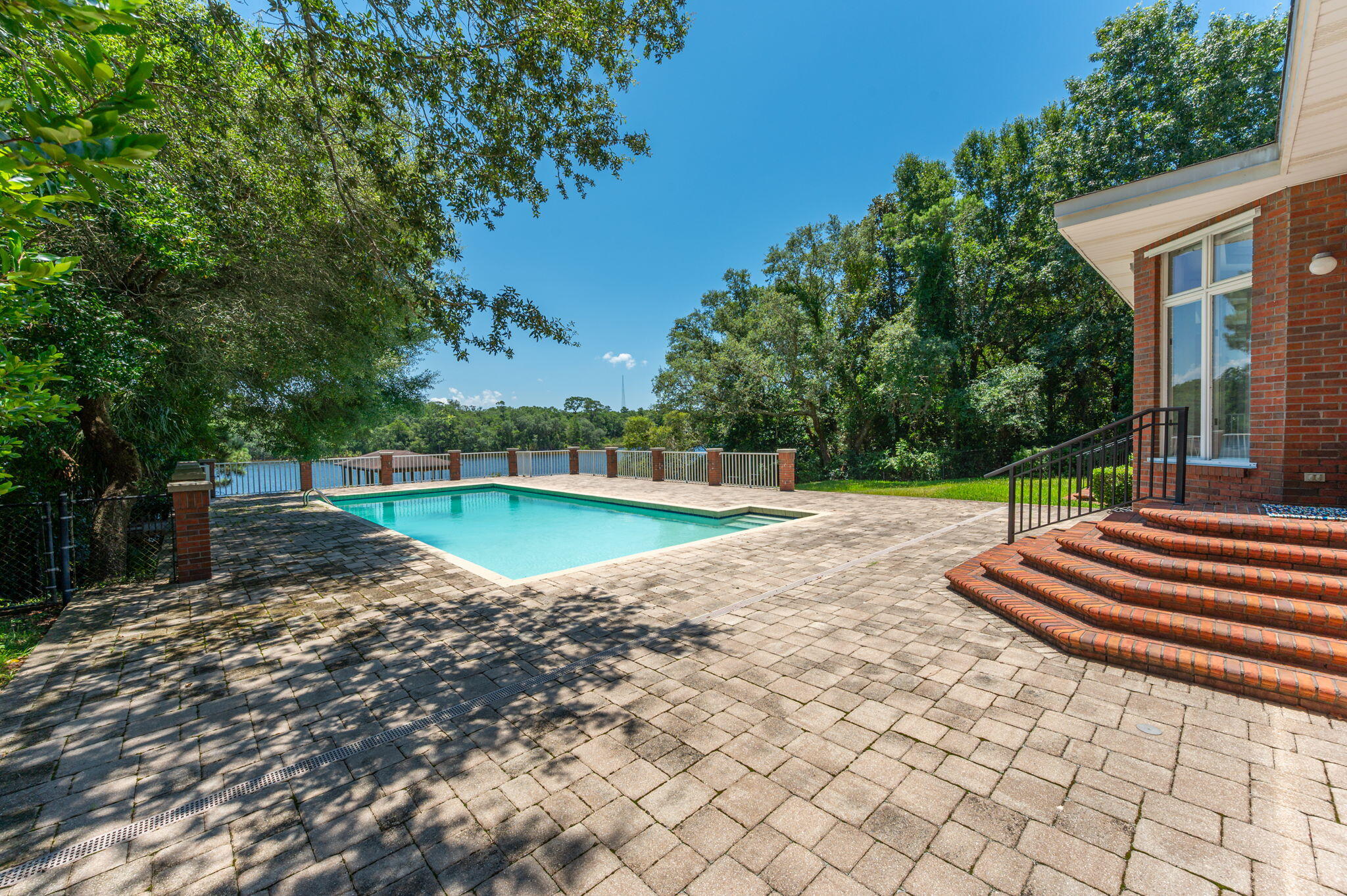 Poquito Bayou - Residential