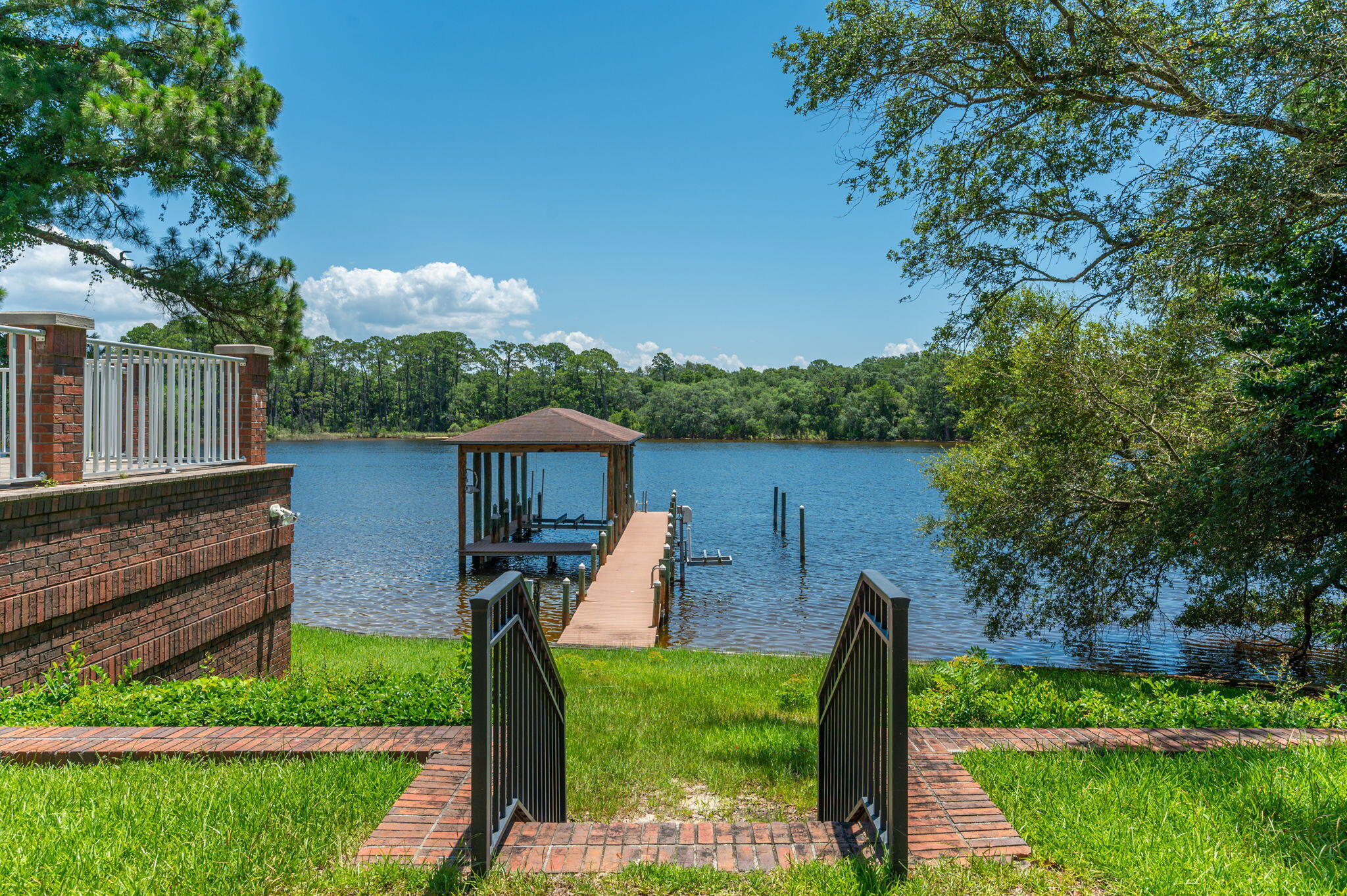 Poquito Bayou - Residential