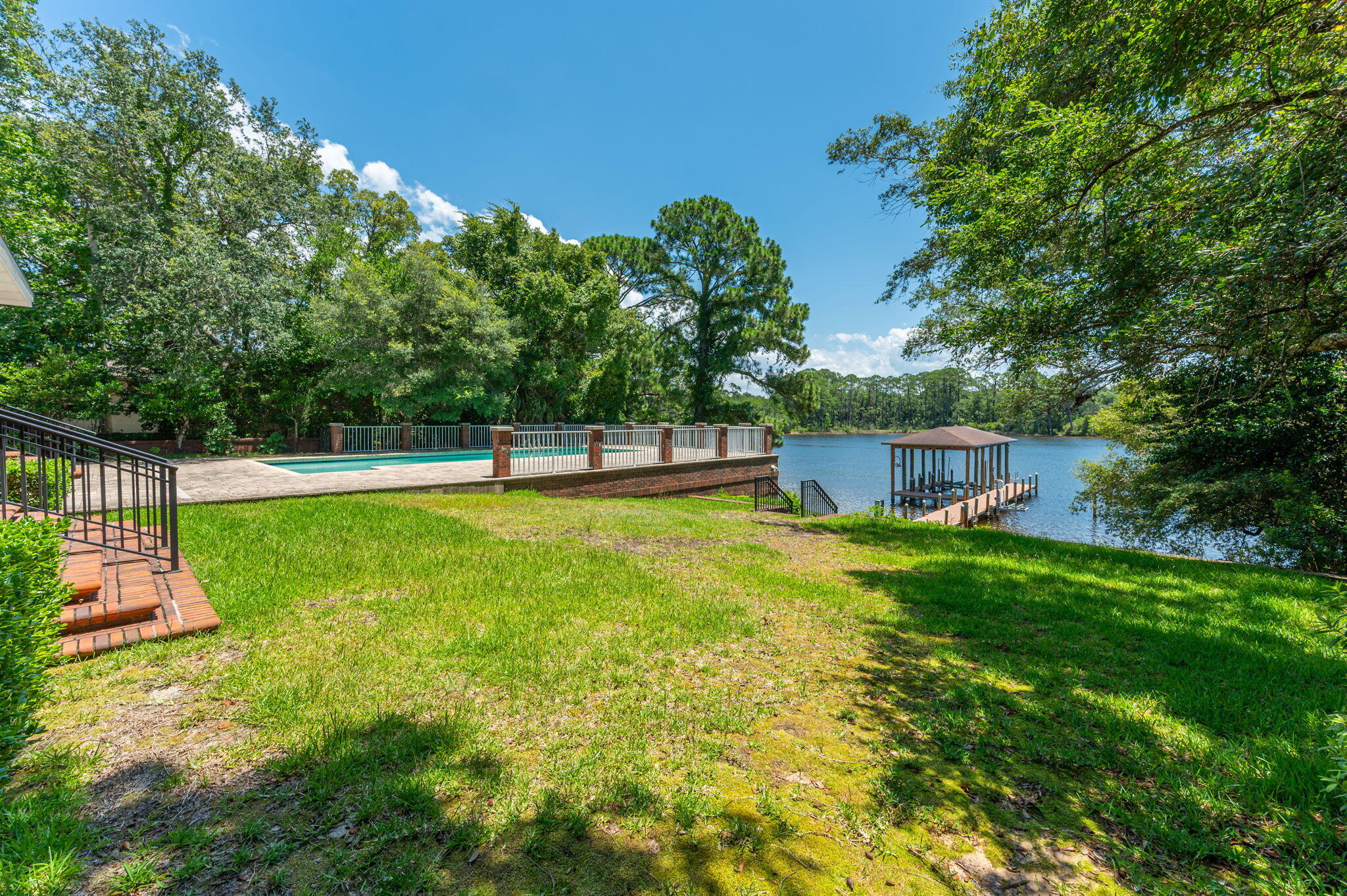 Poquito Bayou - Residential