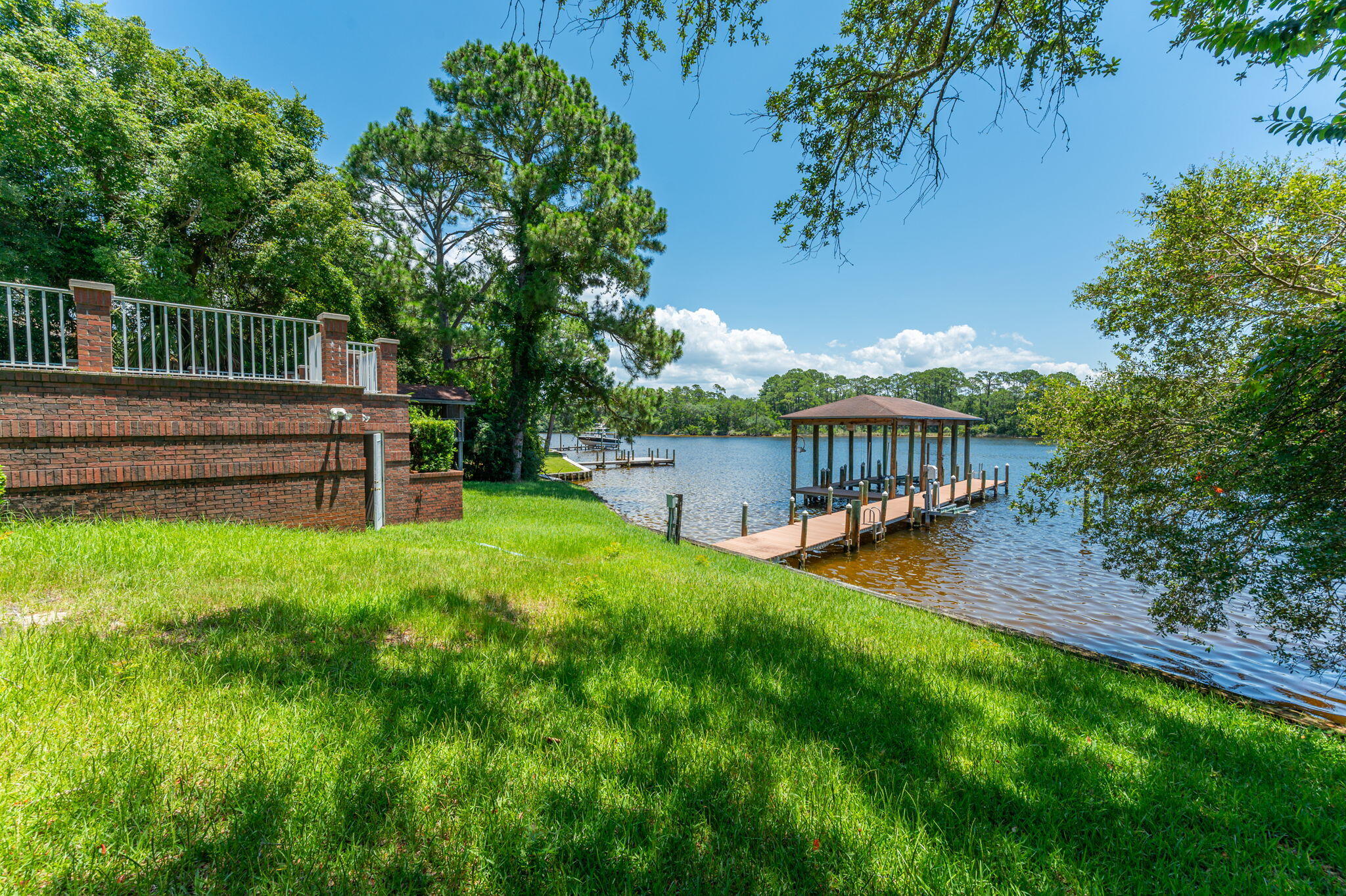 Poquito Bayou - Residential