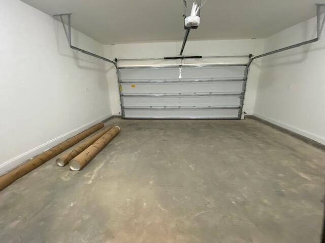WYNNEHAVEN BCH EST - Residential Lease