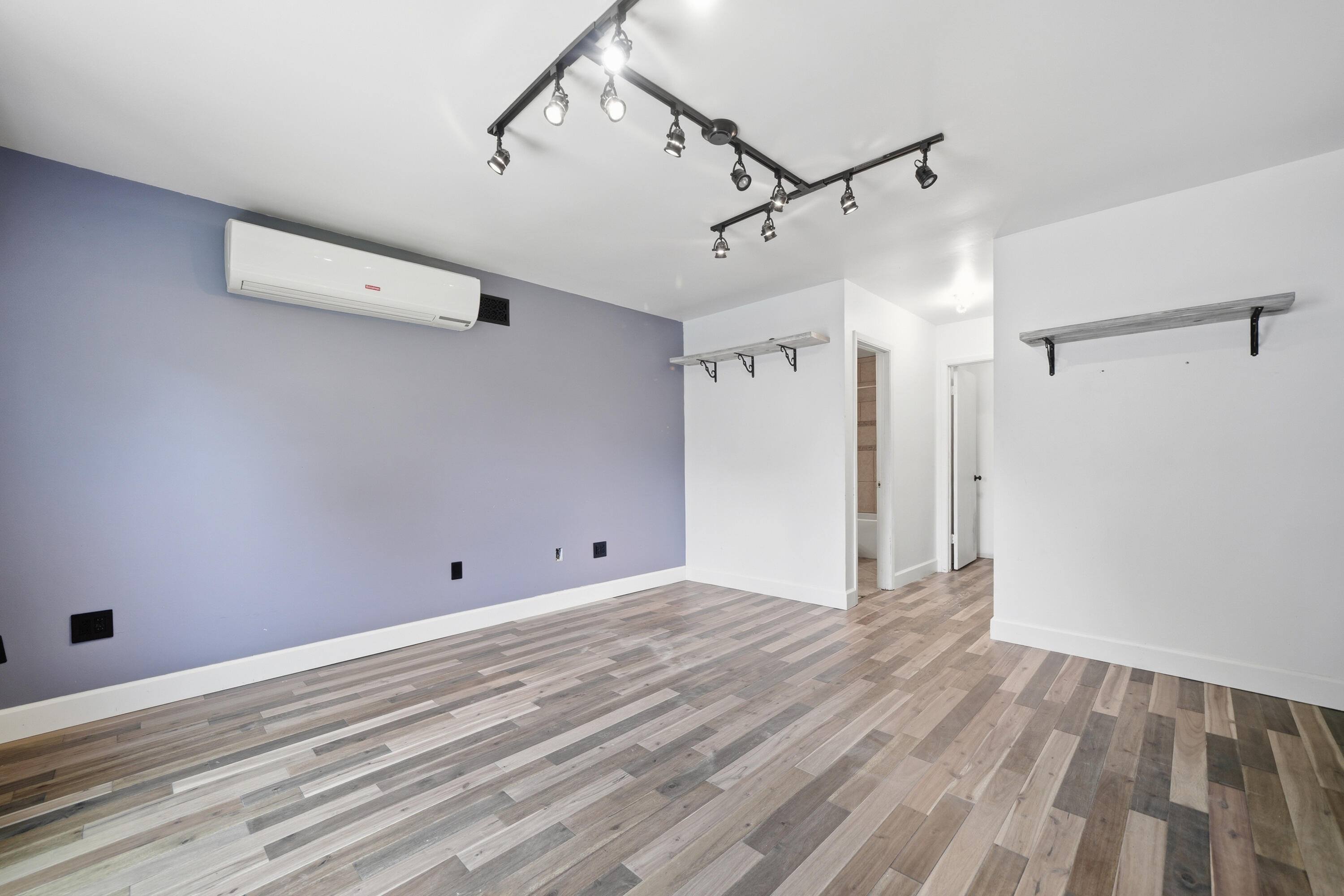 PINEWOOD ESTATES 2 - Residential Lease