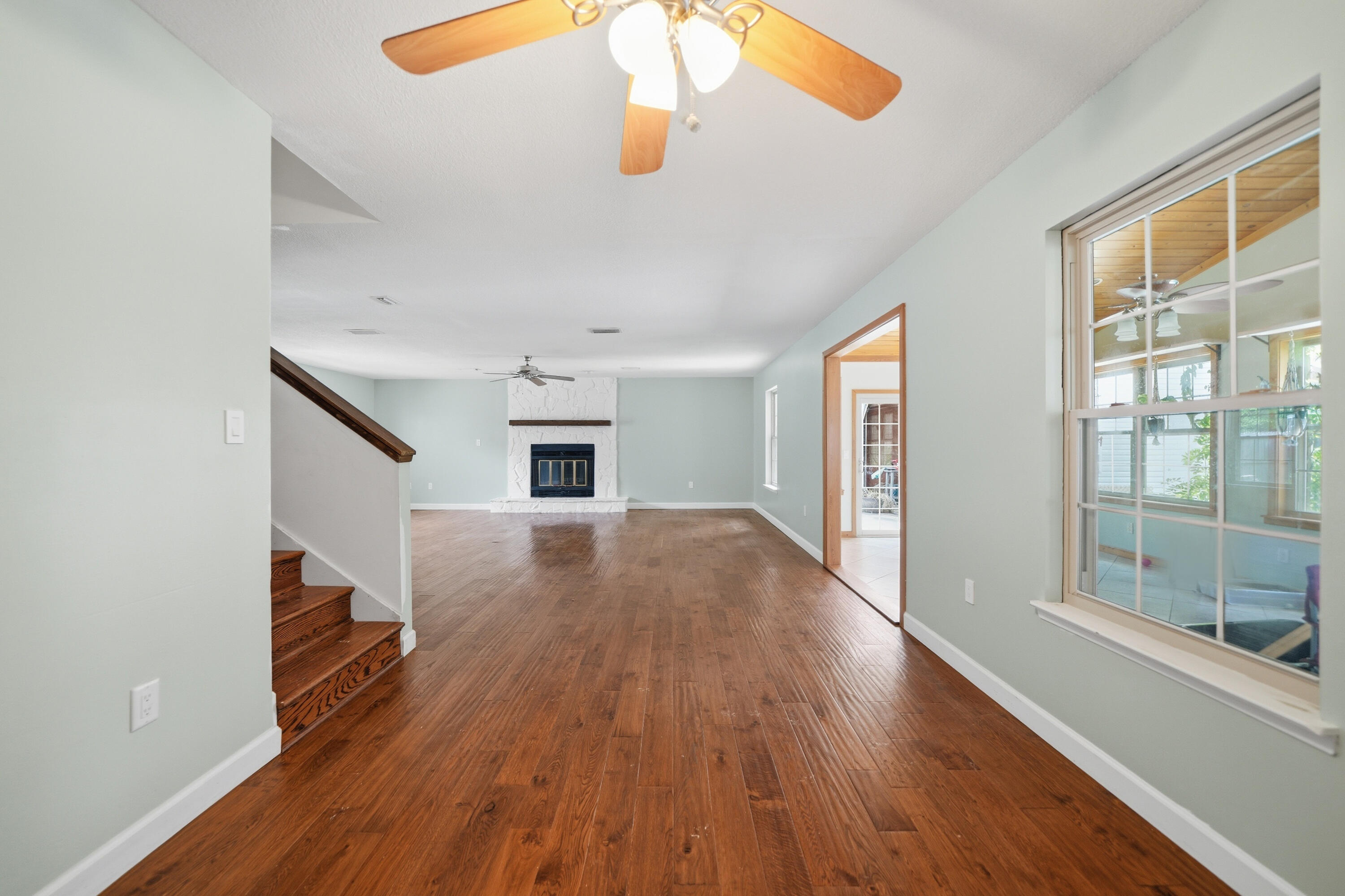PINEWOOD ESTATES 2 - Residential Lease