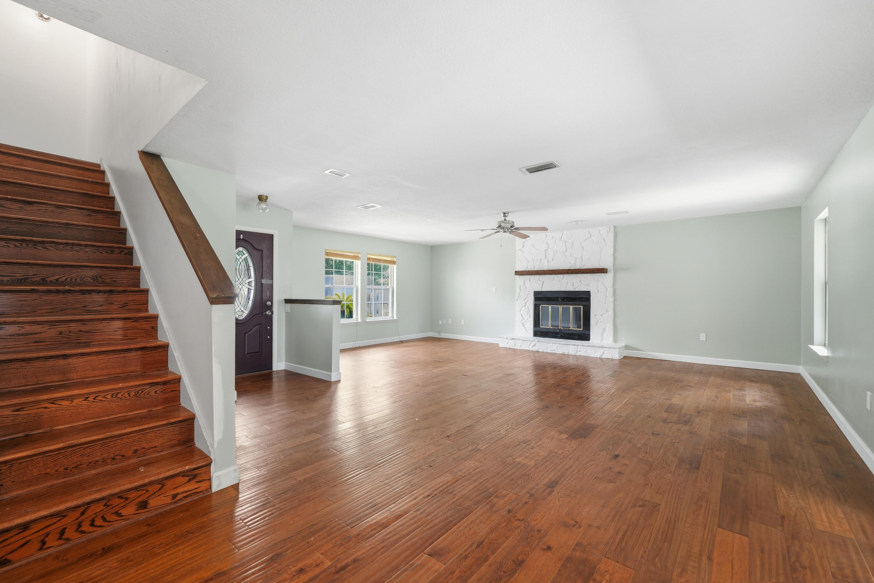 PINEWOOD ESTATES 2 - Residential Lease