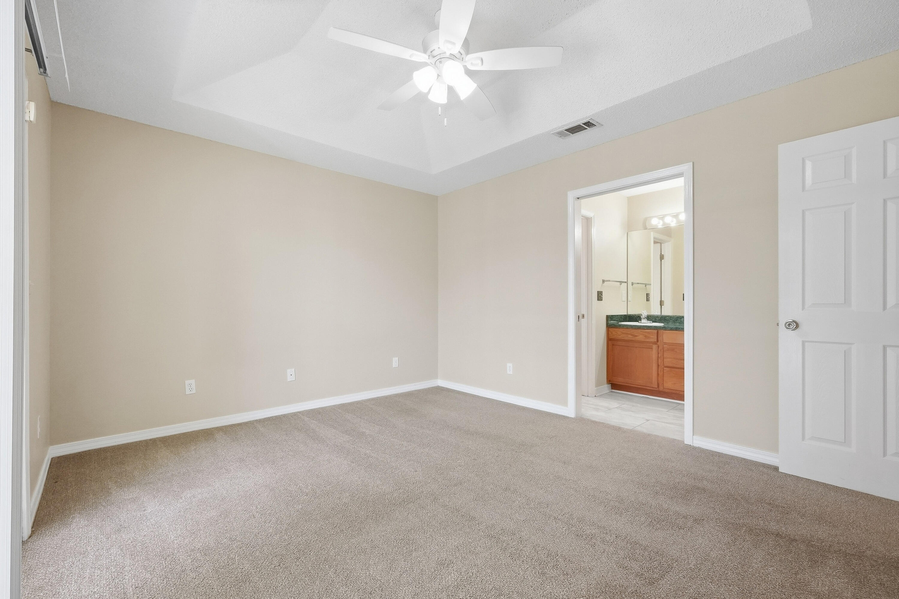 OLD TOWN PH 1 - Residential Lease