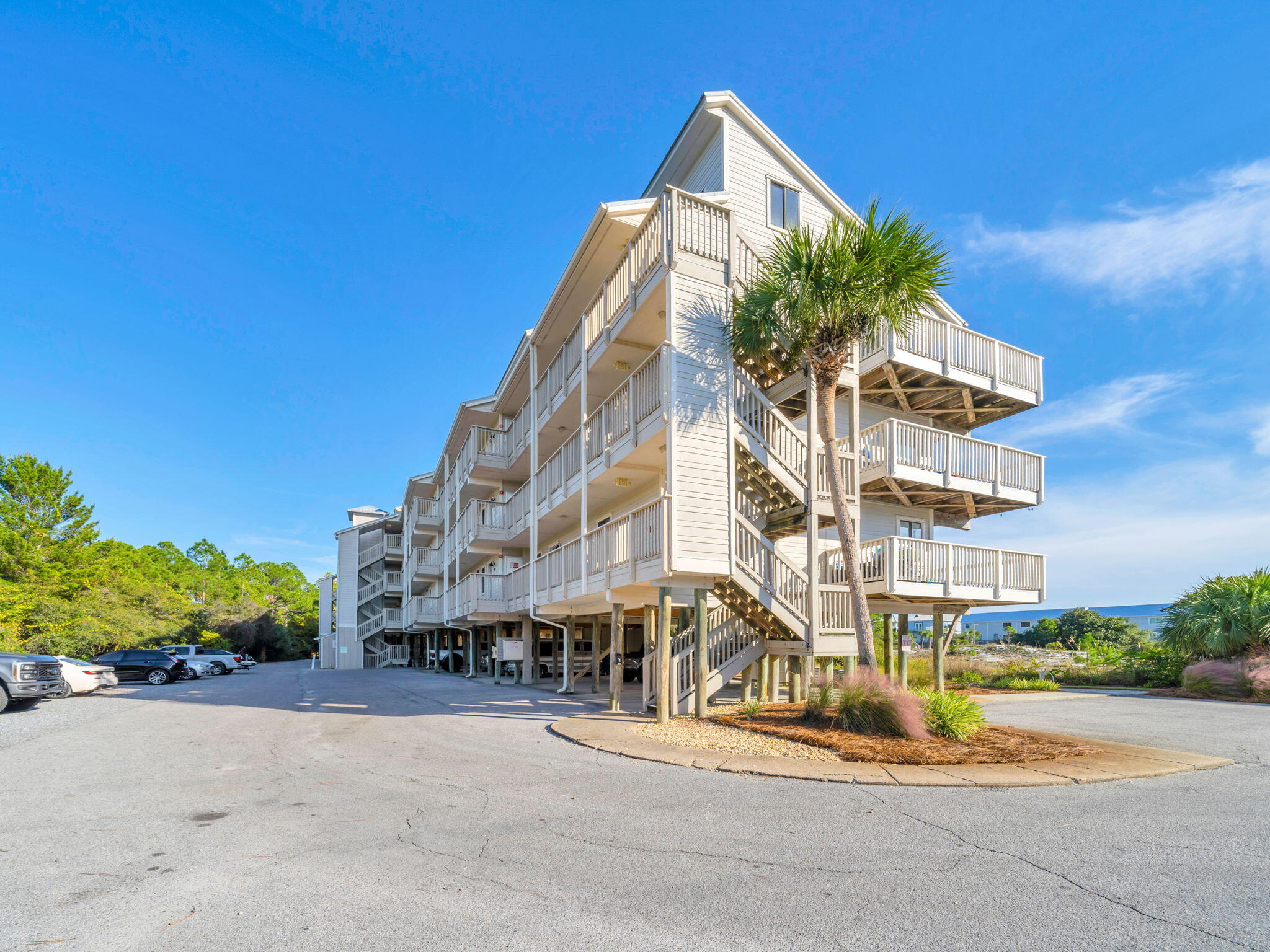 BEACHFRONT 2 PH 1 - Residential
