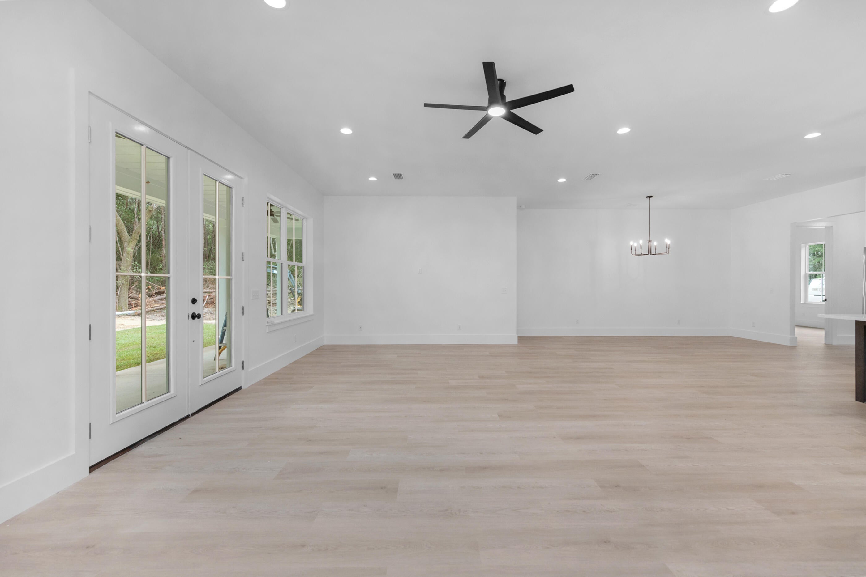 MAGNOLIA BAY ESTATES - Residential