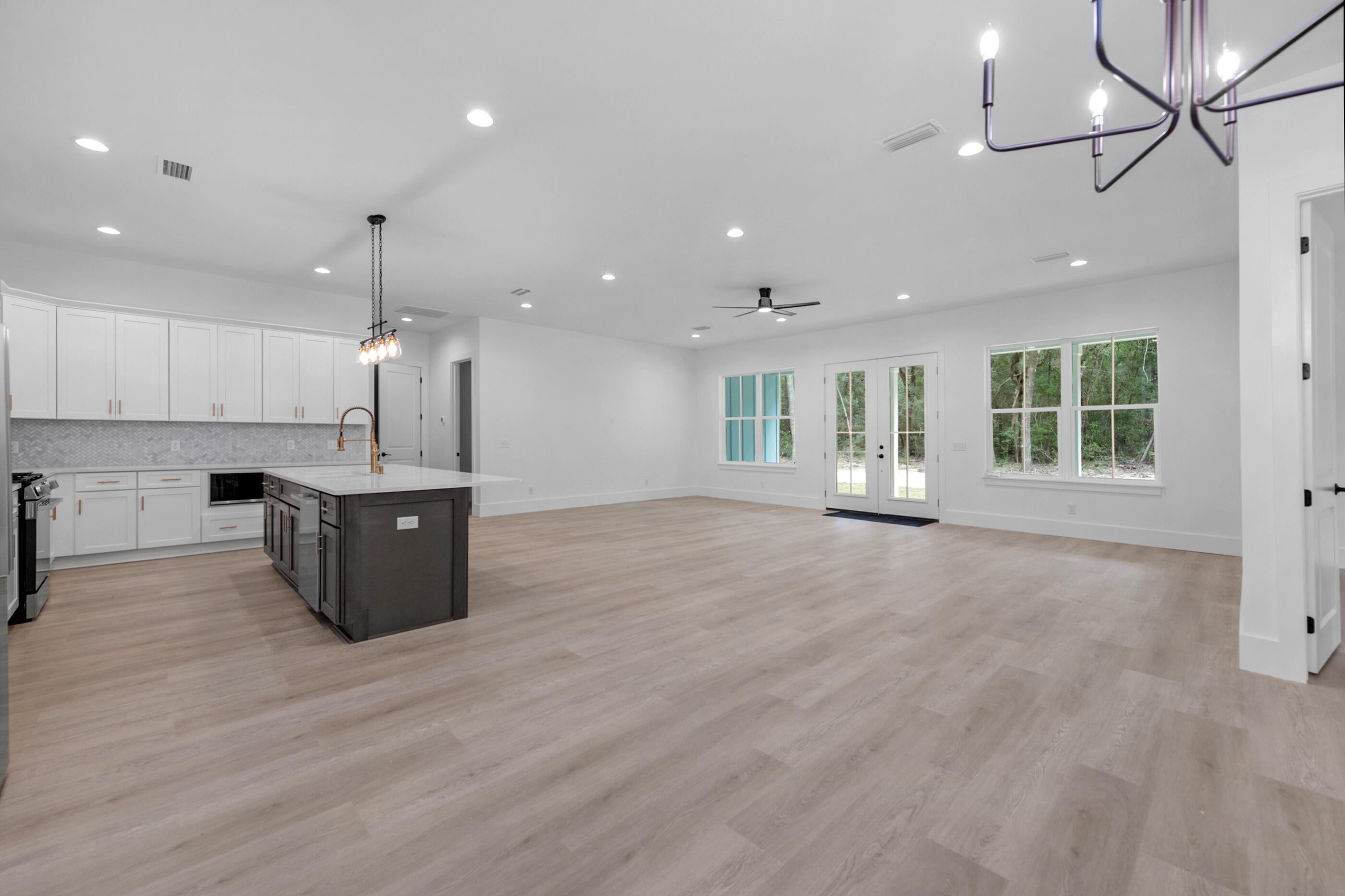 MAGNOLIA BAY ESTATES - Residential