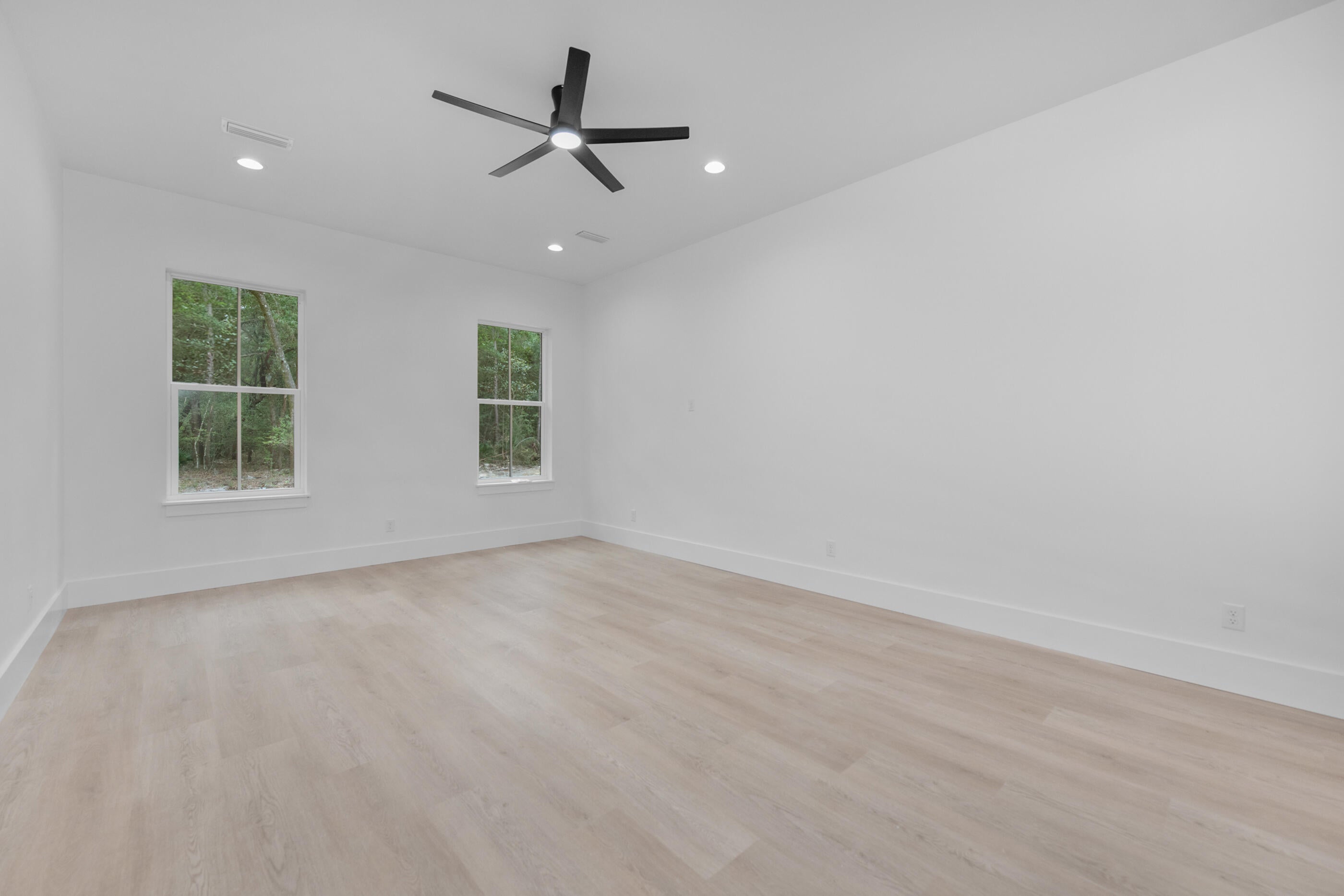 MAGNOLIA BAY ESTATES - Residential