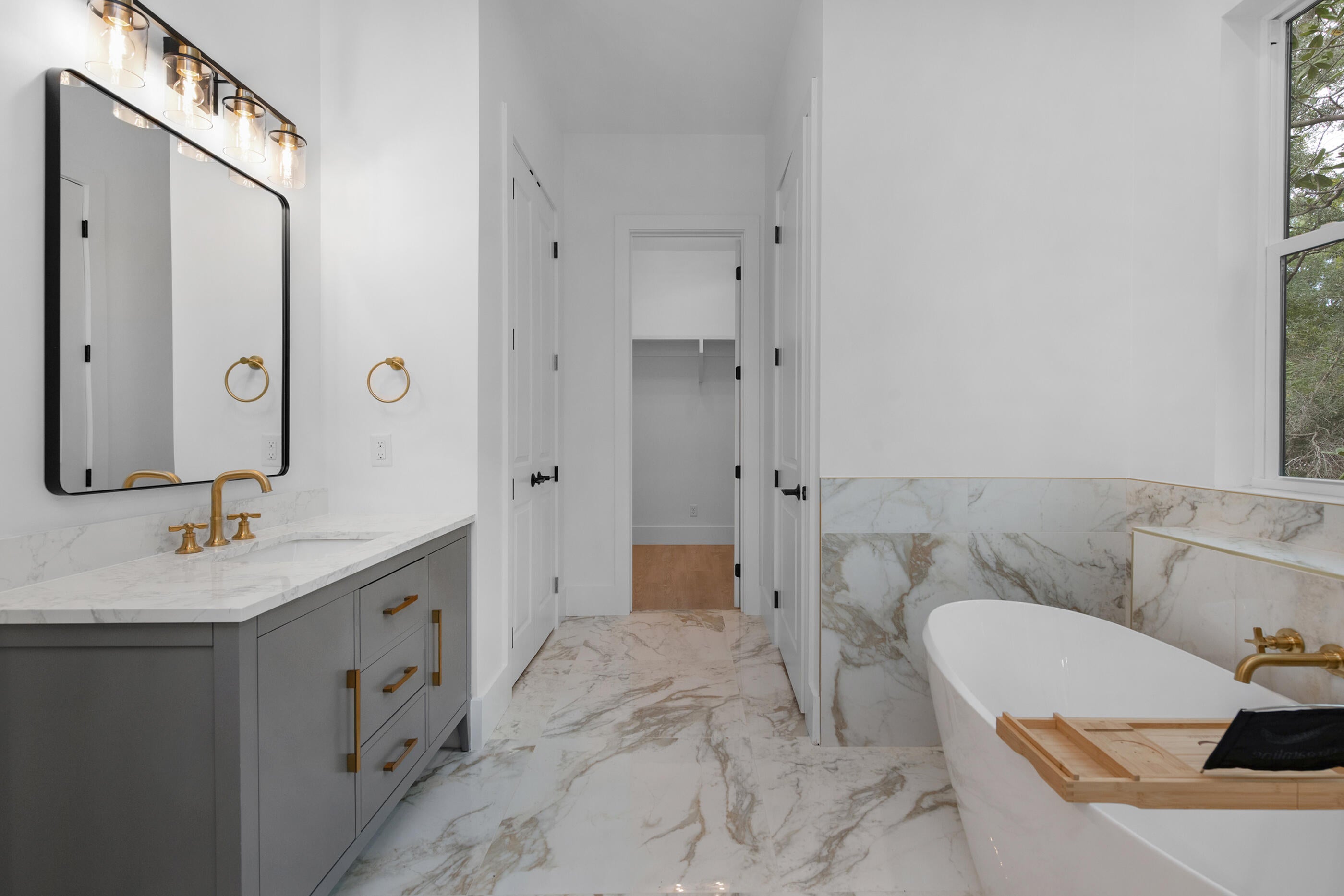 MAGNOLIA BAY ESTATES - Residential