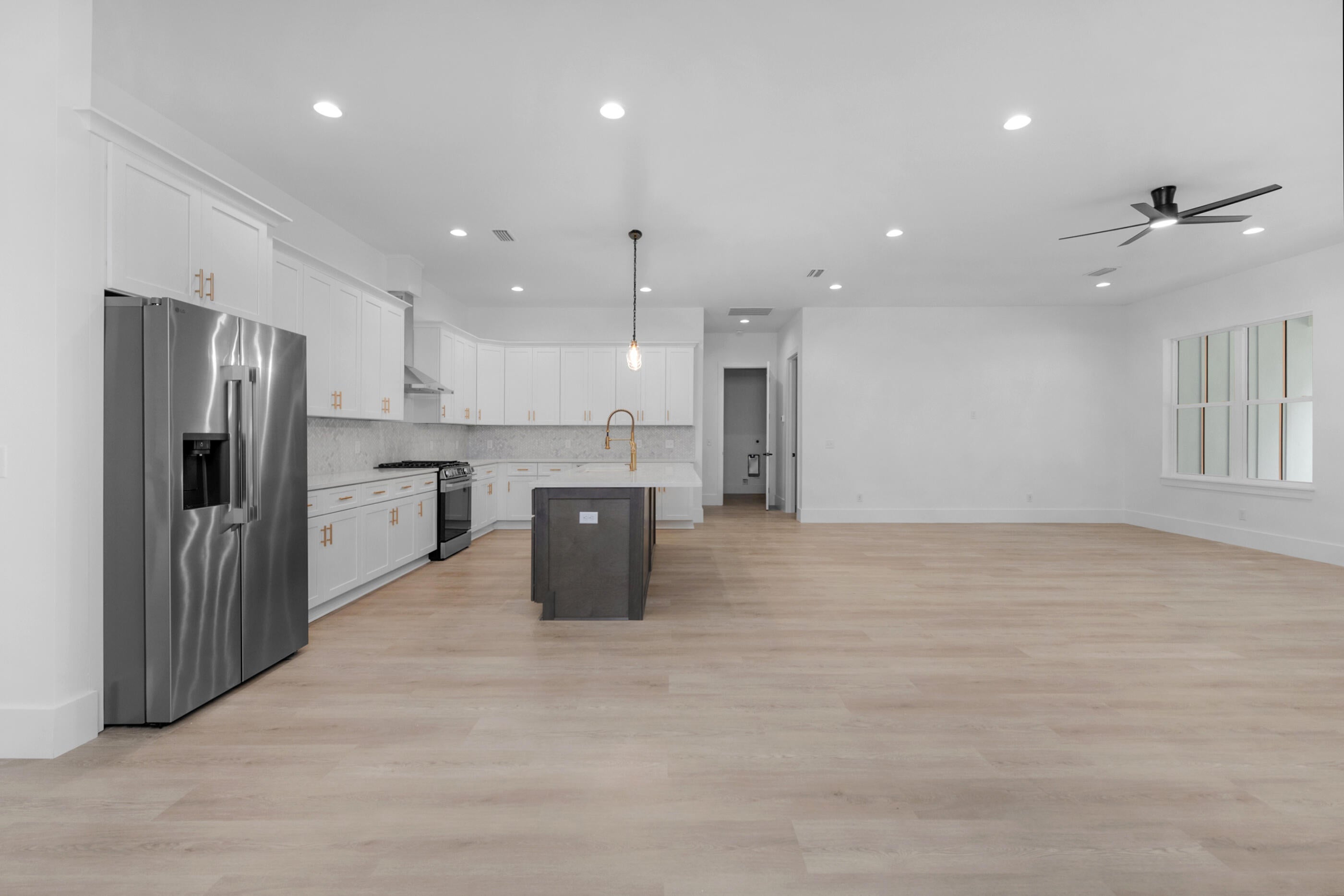 MAGNOLIA BAY ESTATES - Residential