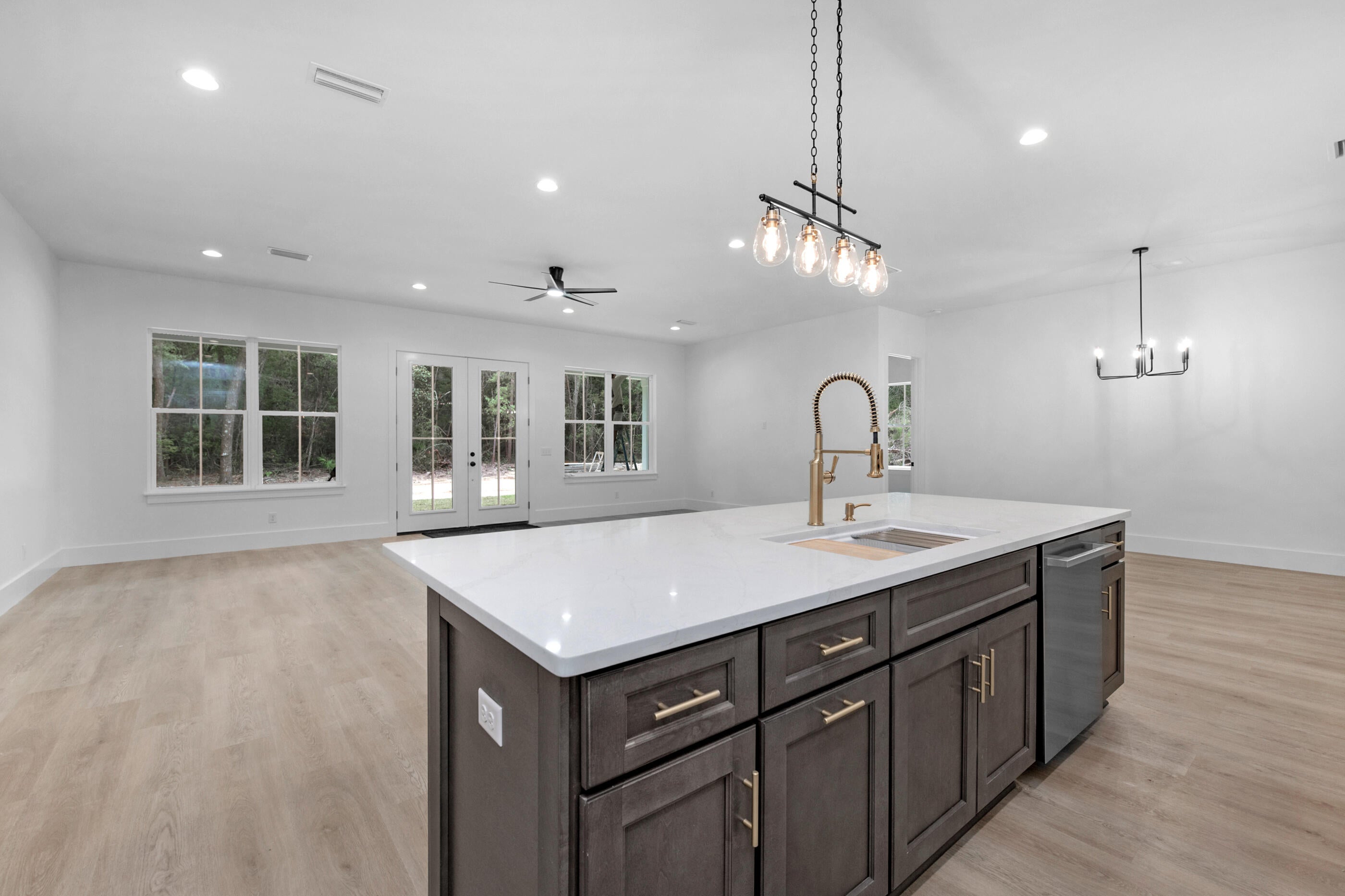 MAGNOLIA BAY ESTATES - Residential