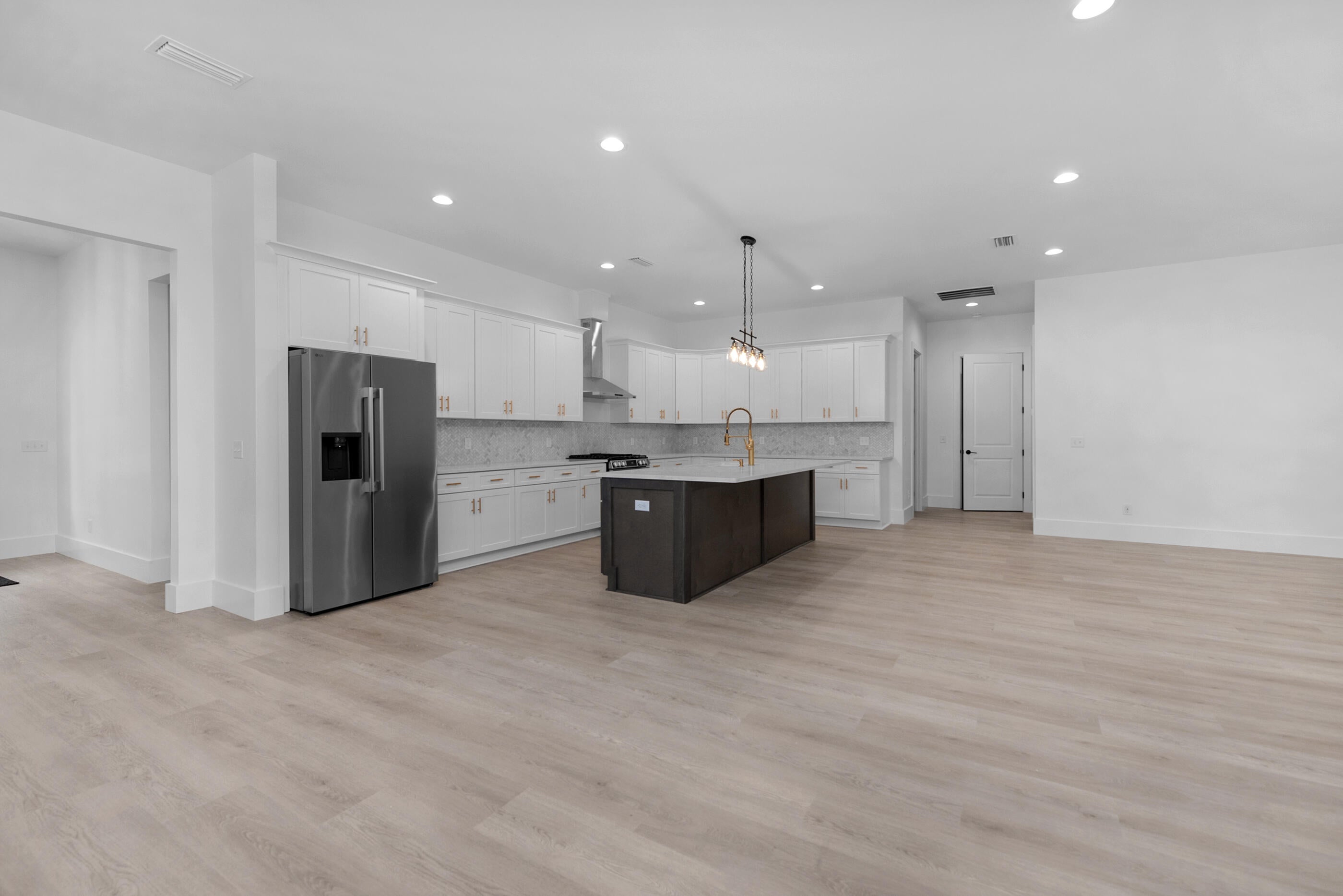 MAGNOLIA BAY ESTATES - Residential