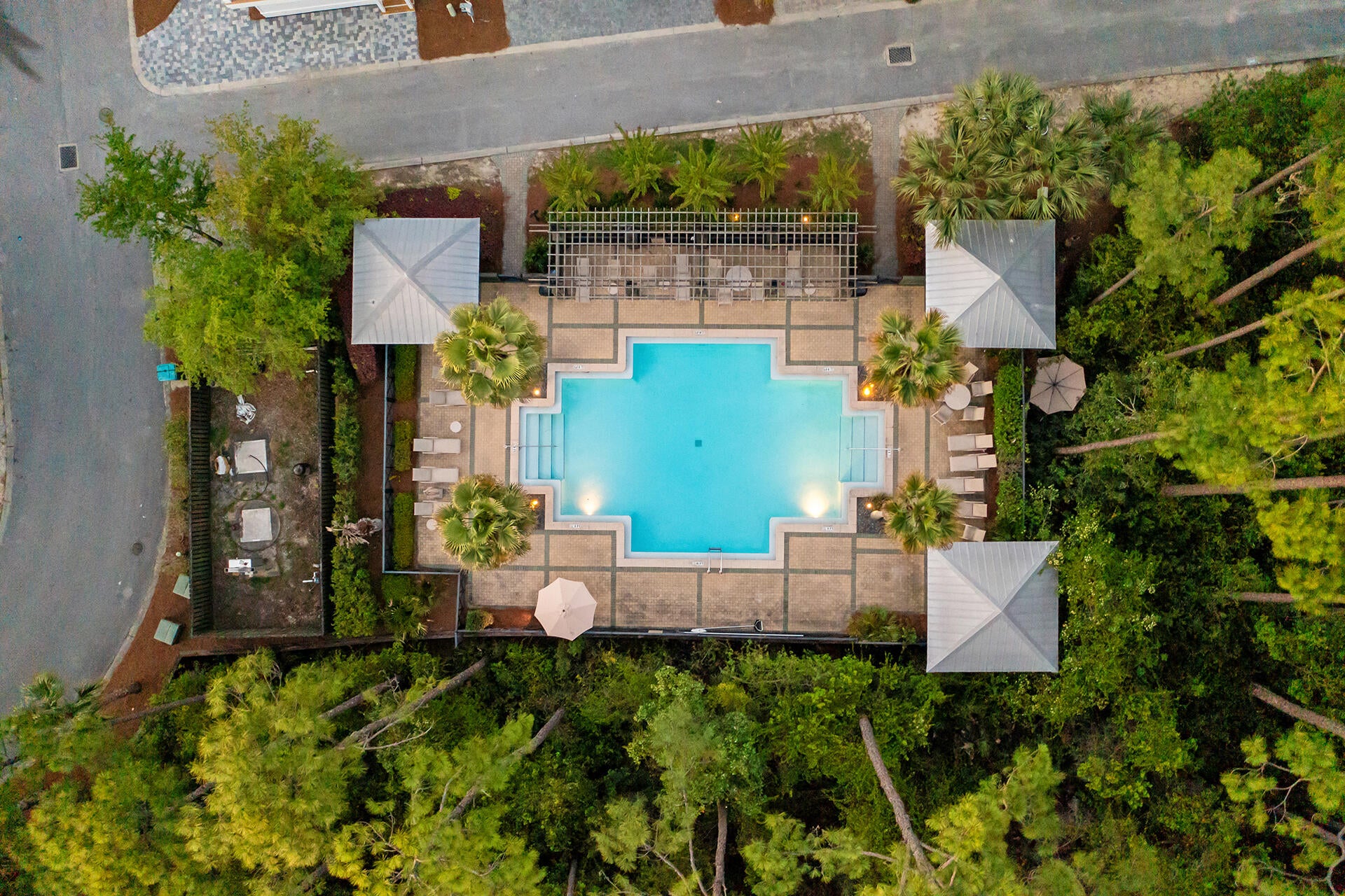 TREETOP VILLAGE - Residential
