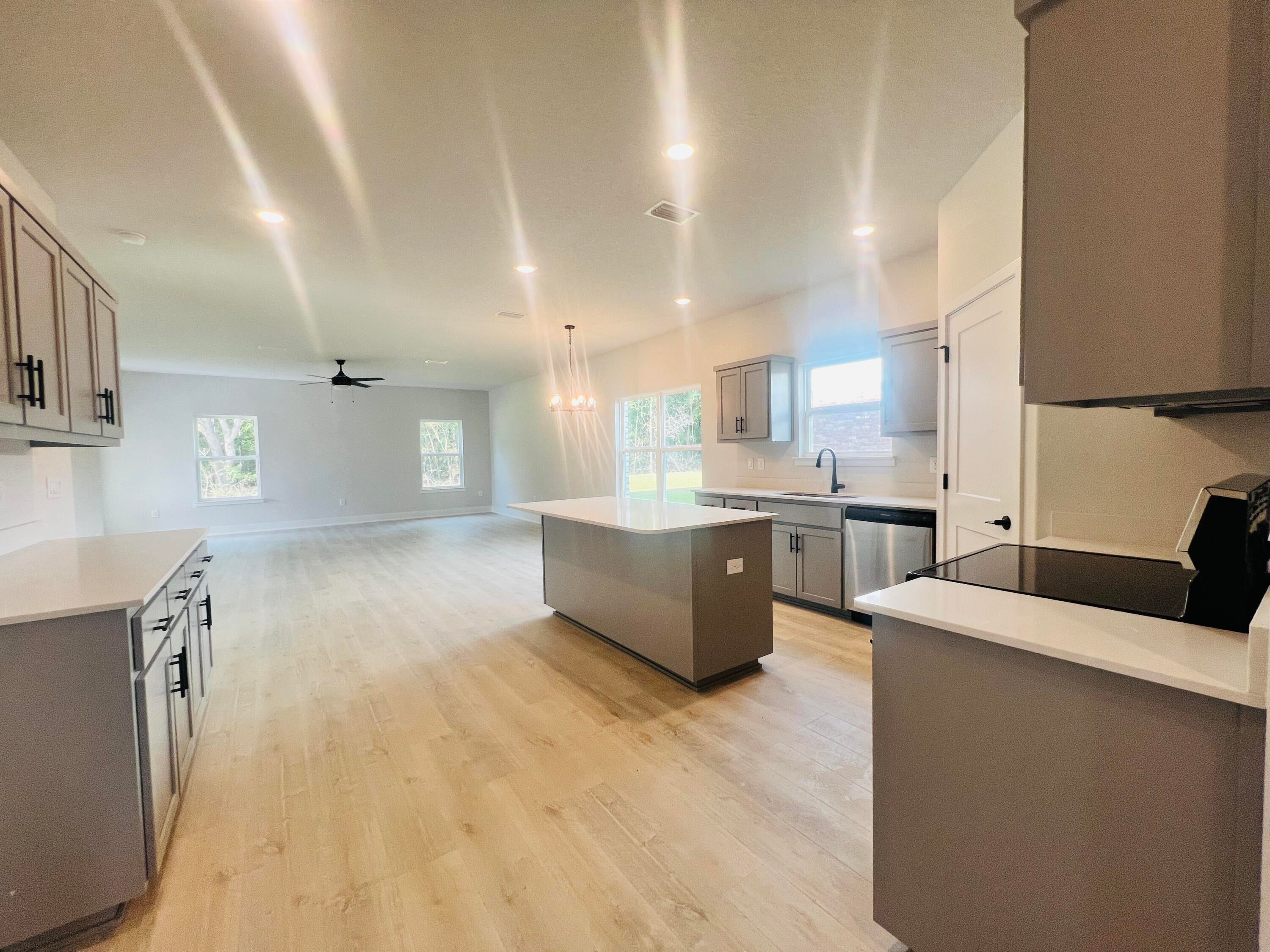 HIDDEN PINES PH 1 - Residential