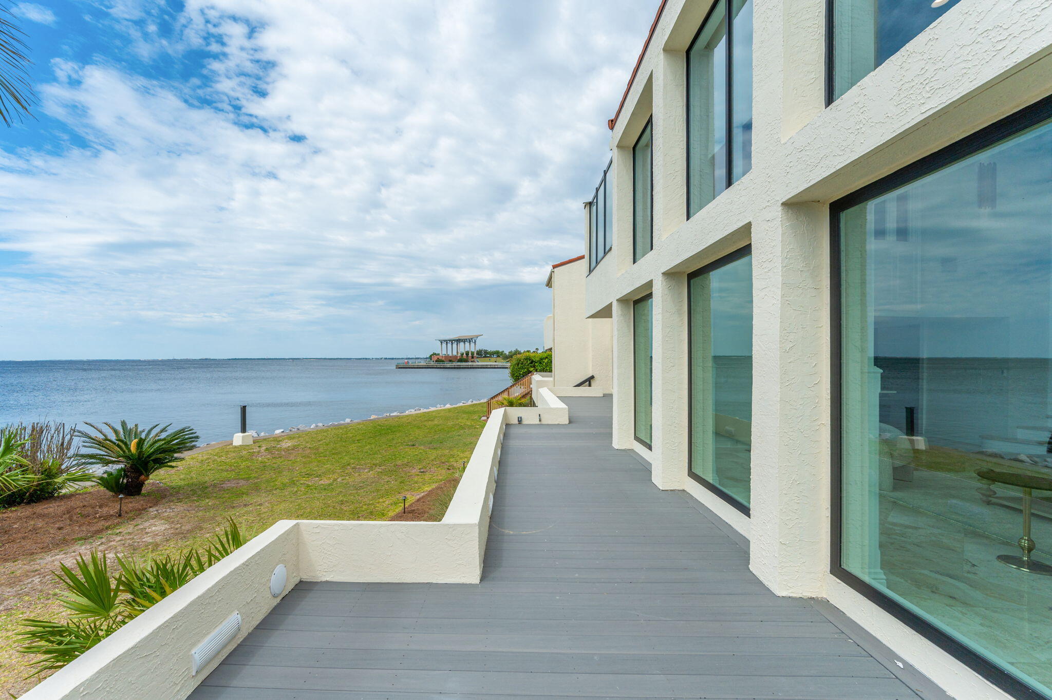 PORT ROYAL CONDOMINIUM - Residential