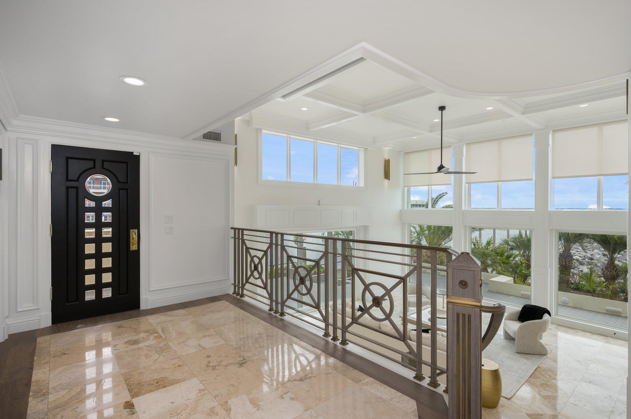 PORT ROYAL CONDOMINIUM - Residential