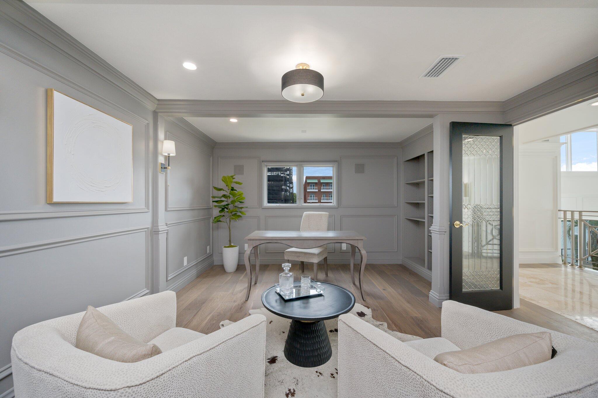 PORT ROYAL CONDOMINIUM - Residential