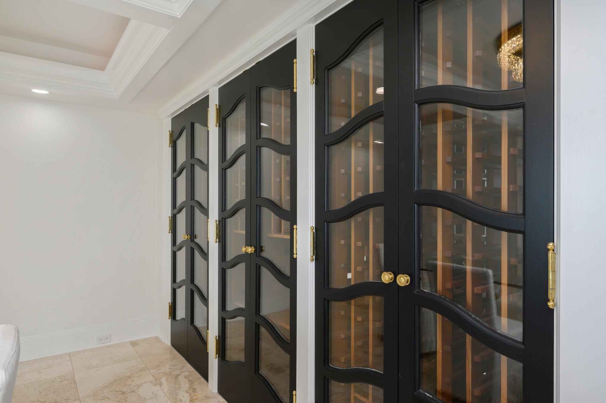 PORT ROYAL CONDOMINIUM - Residential