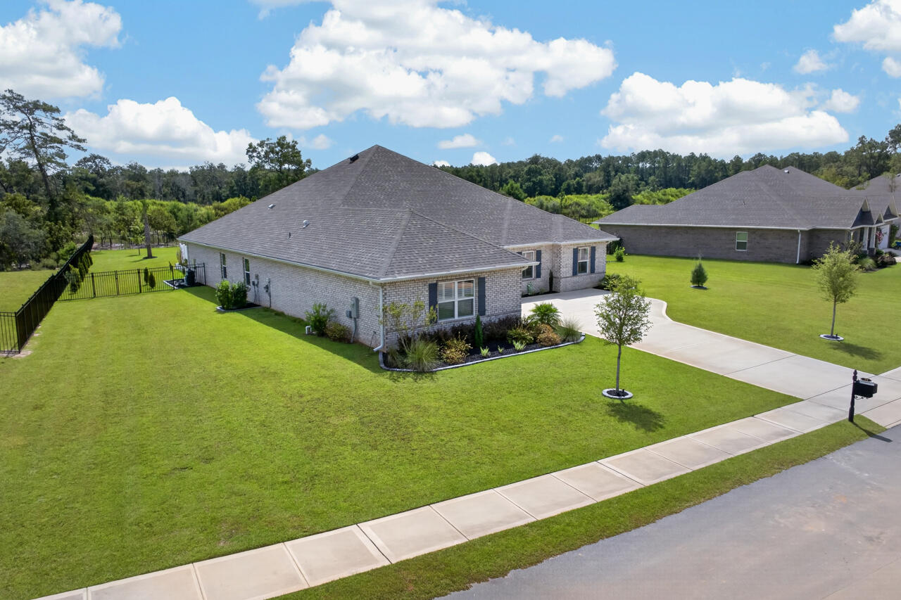 WINDSWEPT ESTATES - Residential