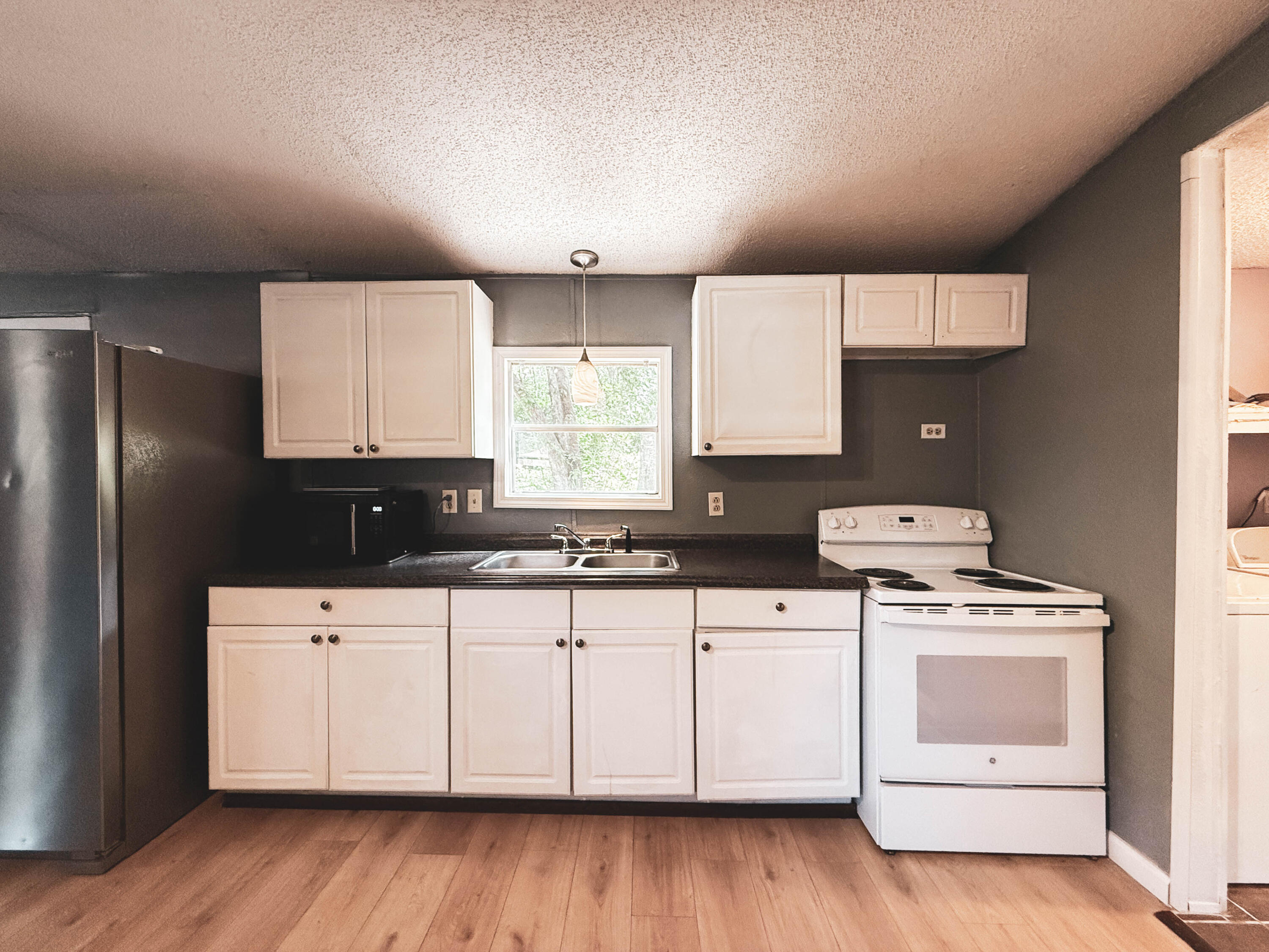 FLORIDATOWN HEIGHTS LTS 7 THRU 15 INCL BLK 26 AS DES IN OR 4066 PG 1821 - Residential