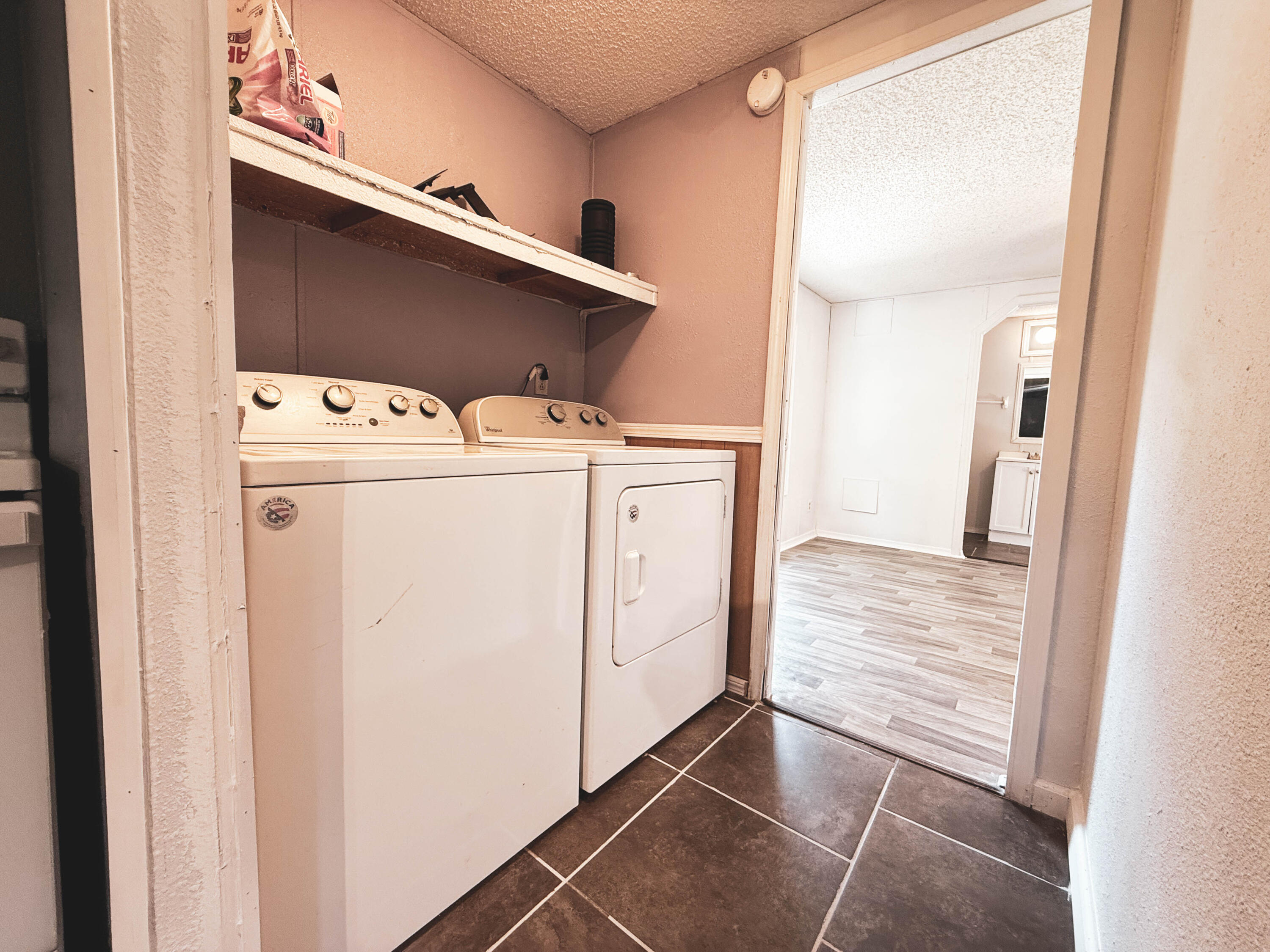 FLORIDATOWN HEIGHTS LTS 7 THRU 15 INCL BLK 26 AS DES IN OR 4066 PG 1821 - Residential