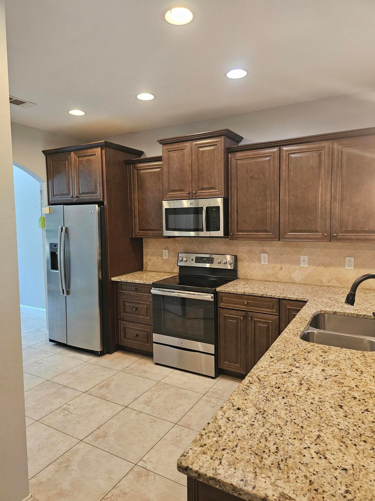 EAST WRIGHT - Residential
