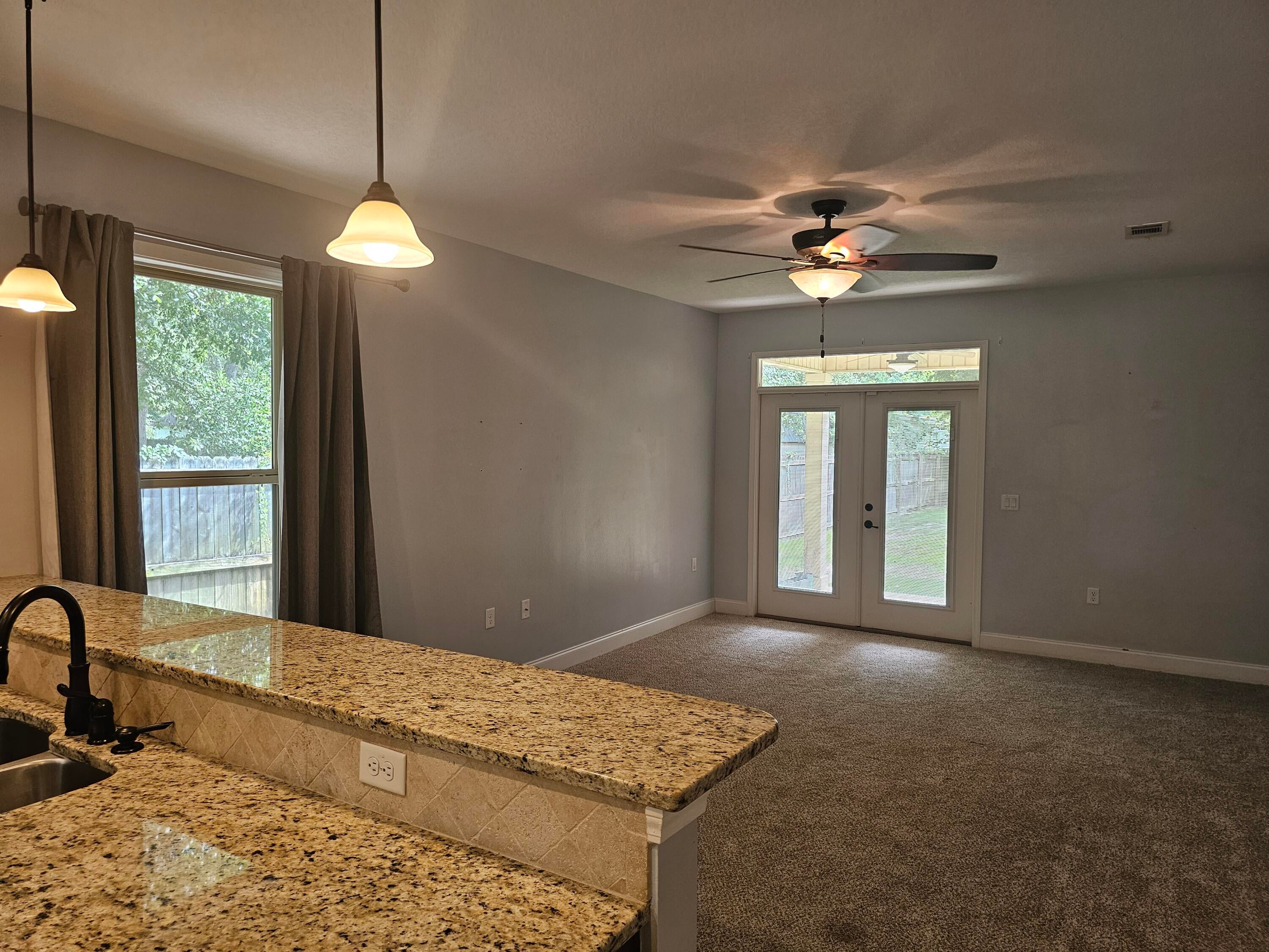 EAST WRIGHT - Residential