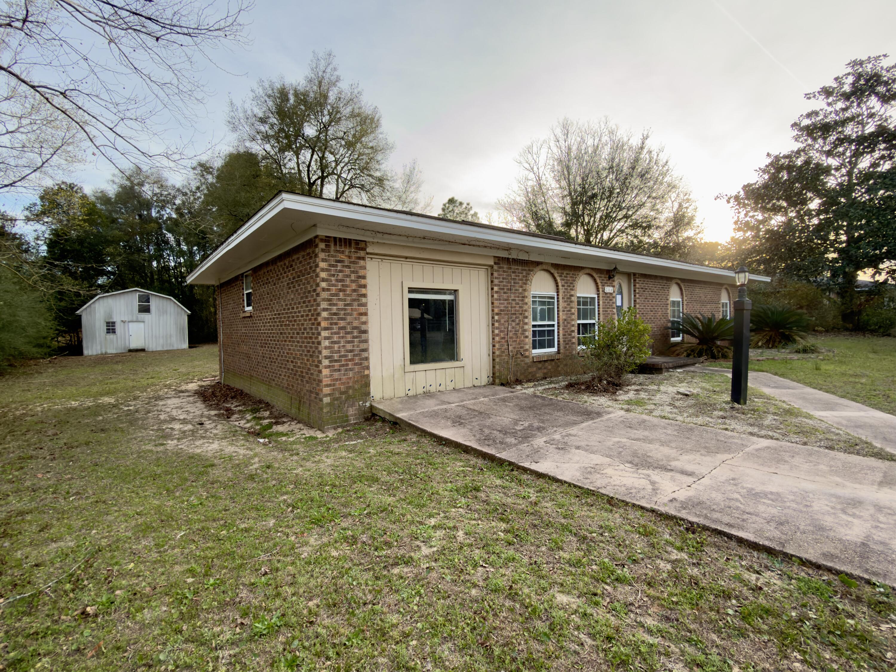 ADAMS POWELL EAST - Residential