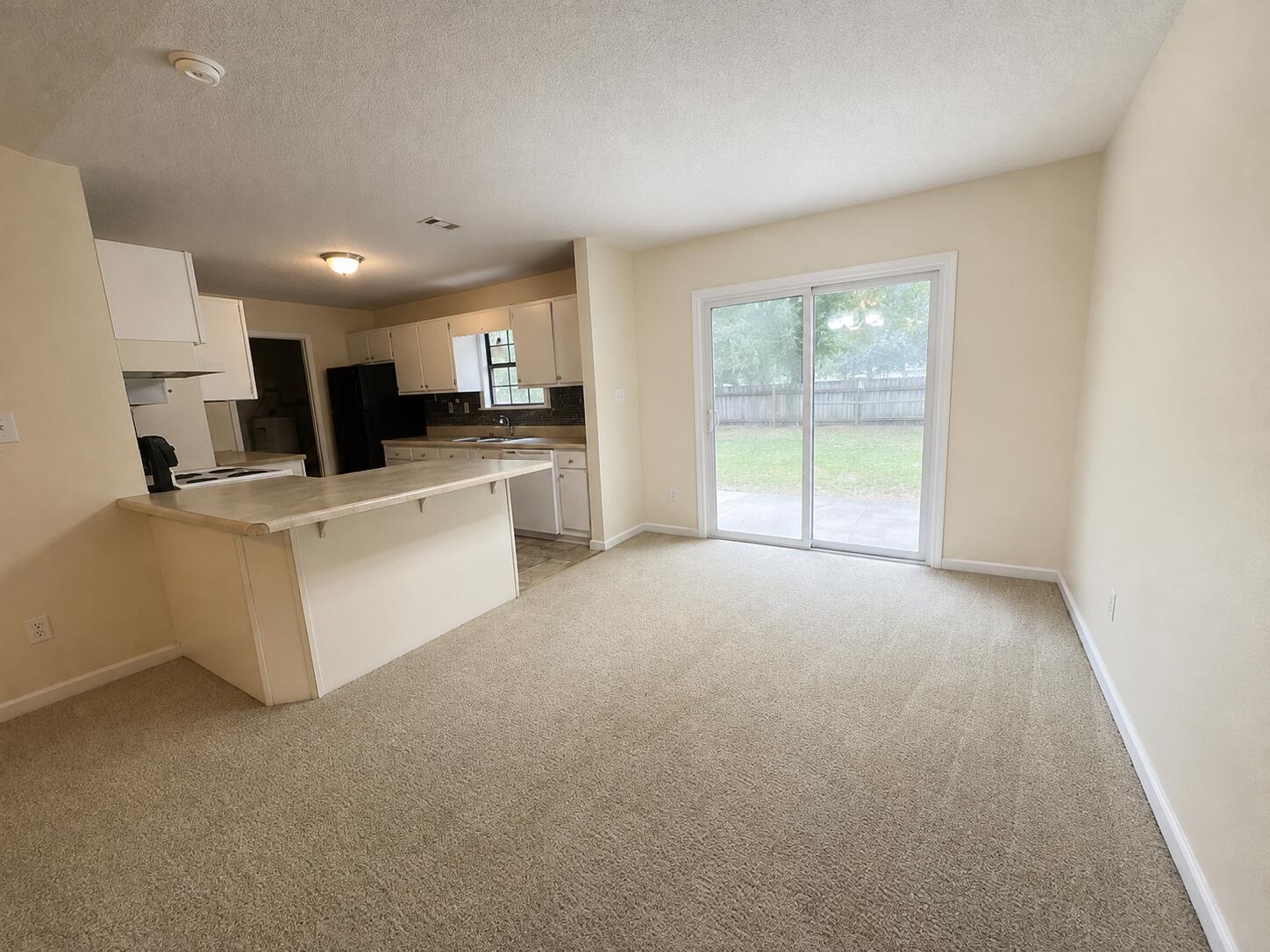 COUNTRY OAKS ESTATES PH 1 - Residential Lease