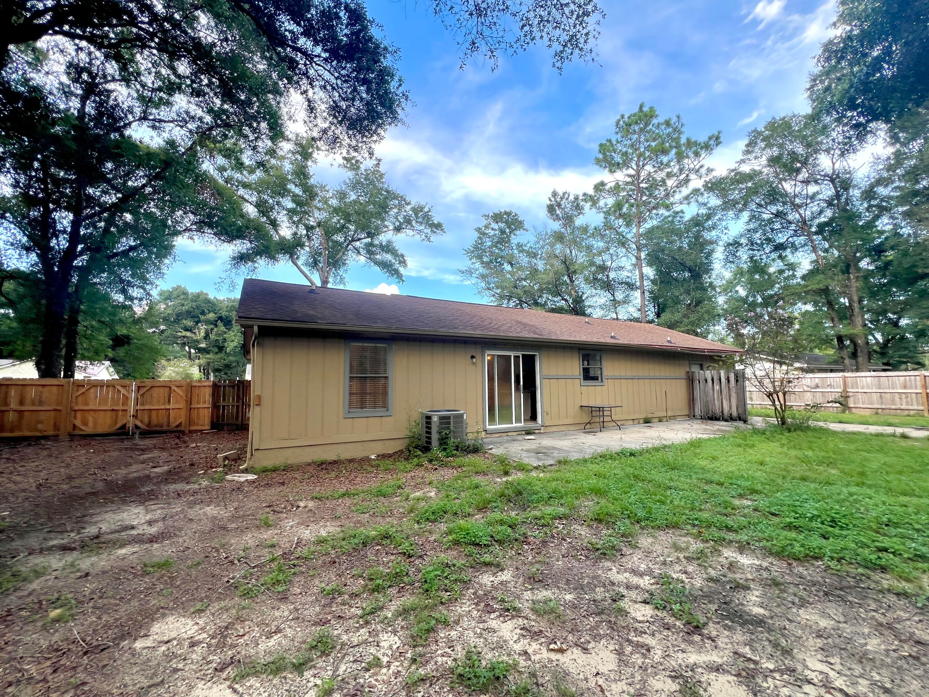 COUNTRY OAKS ESTATES PH 1 - Residential Lease