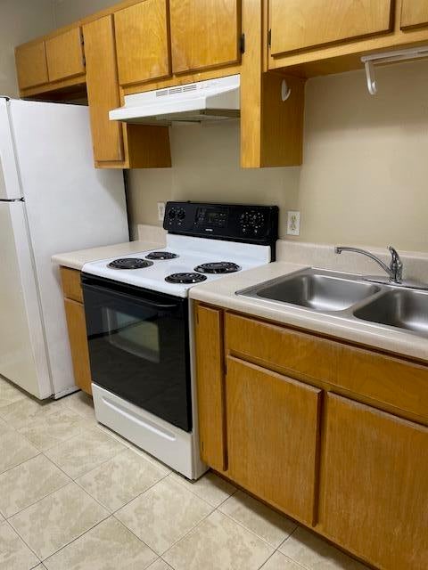 SEA LARK LANDING - Residential Lease