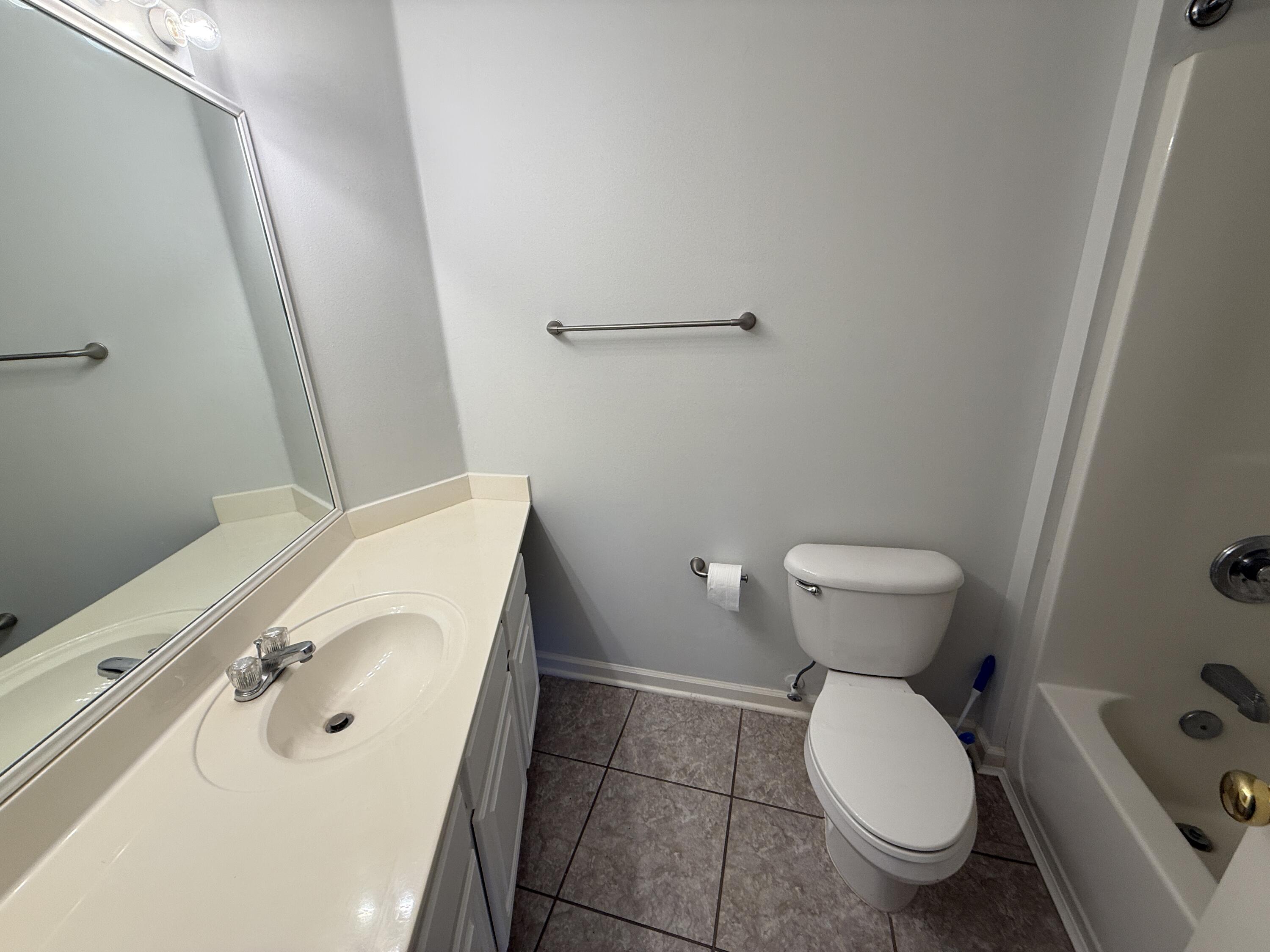 CRYSTAL VILLAGE 2 CONDO PH 2 - Residential Lease