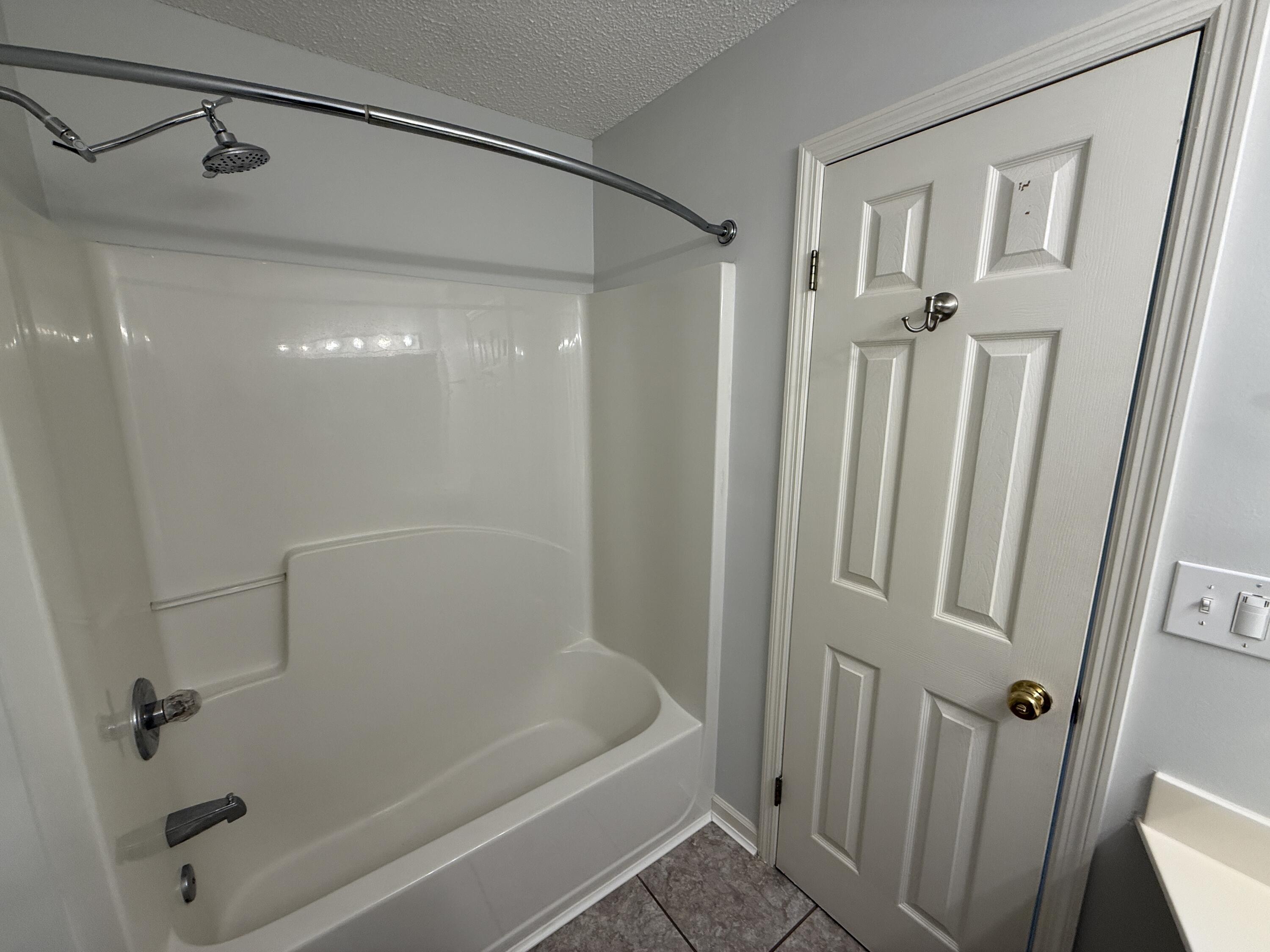 CRYSTAL VILLAGE 2 CONDO PH 2 - Residential Lease