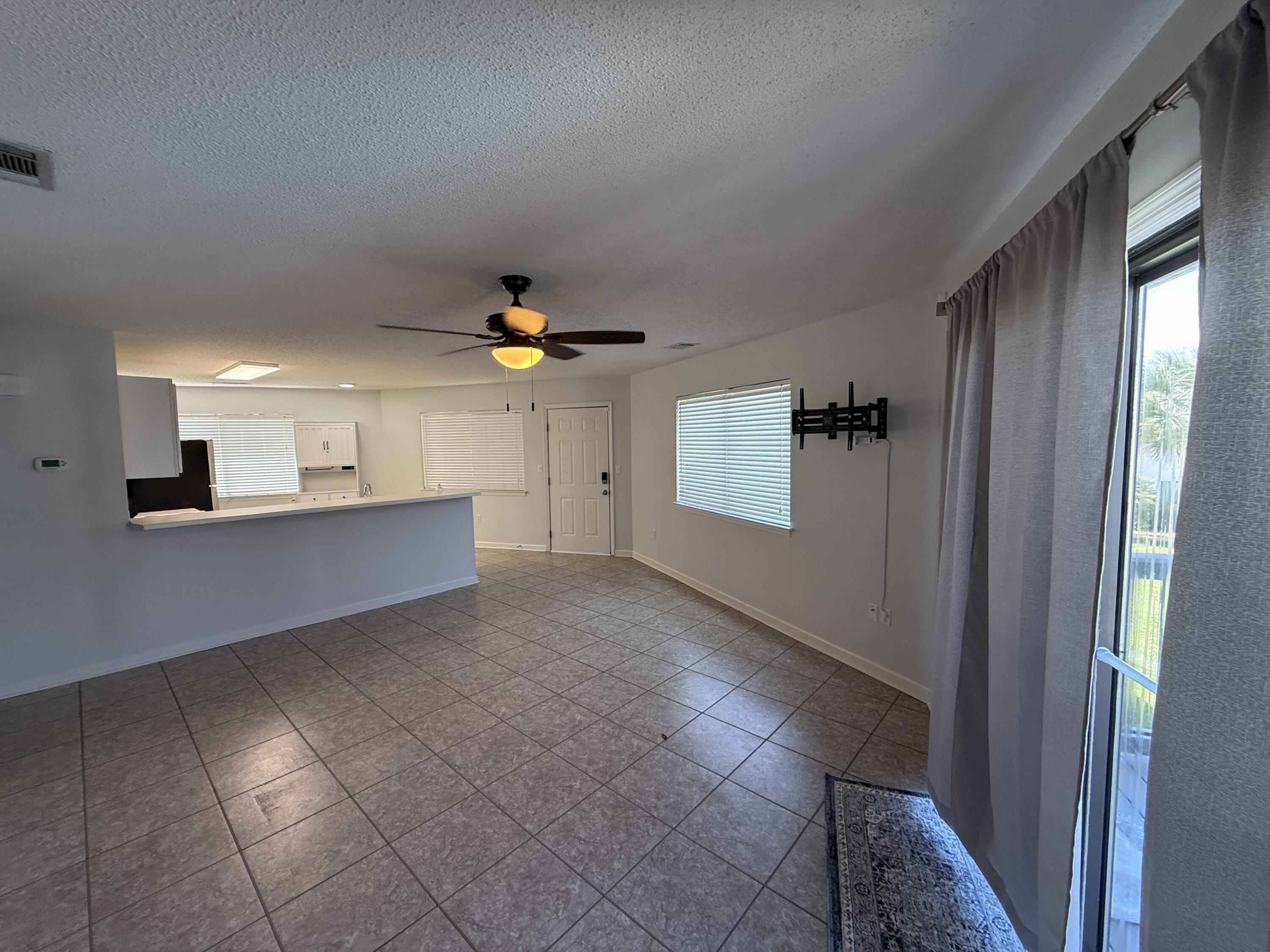 CRYSTAL VILLAGE 2 CONDO PH 2 - Residential Lease