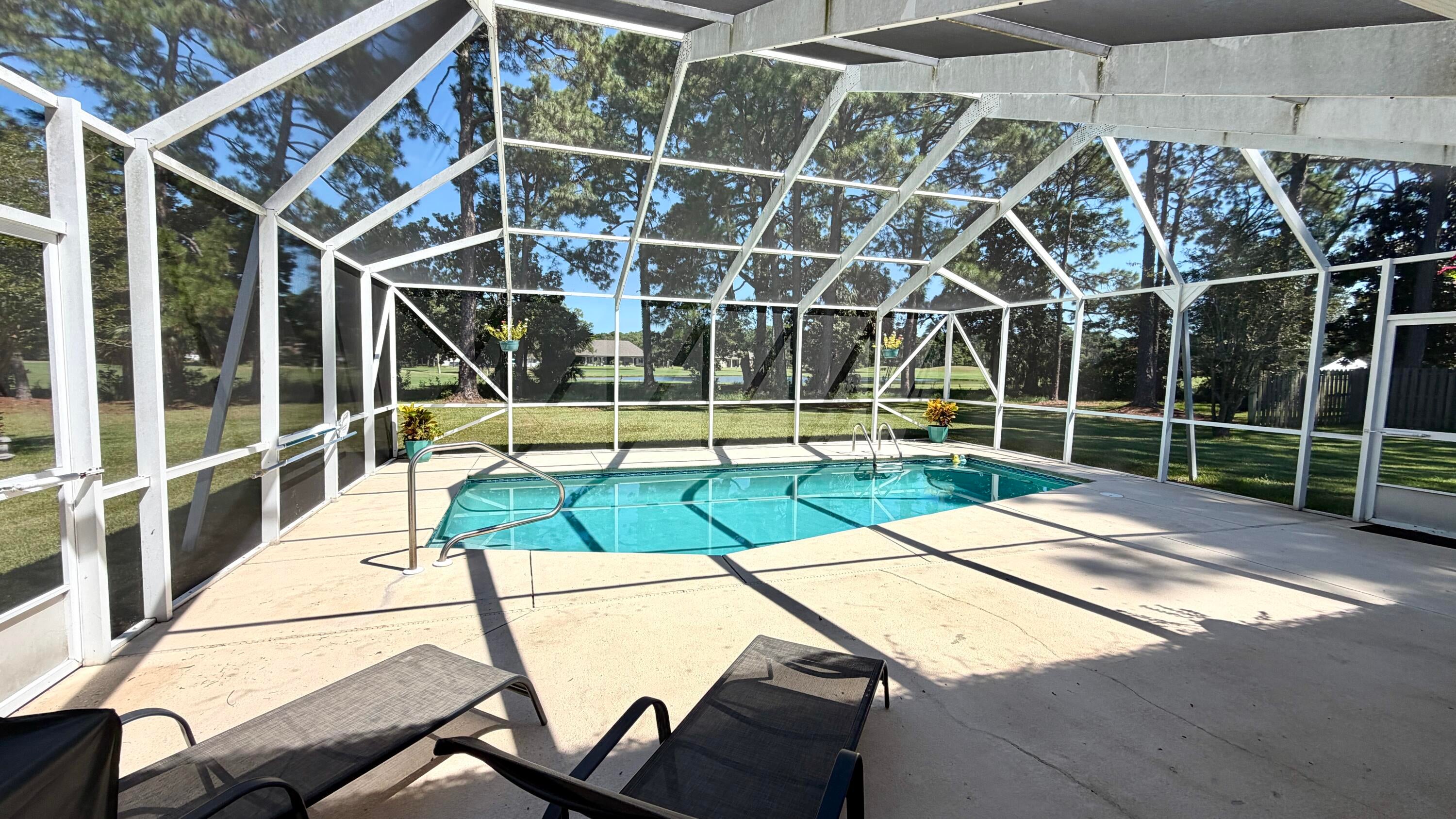 Colony Club - Residential