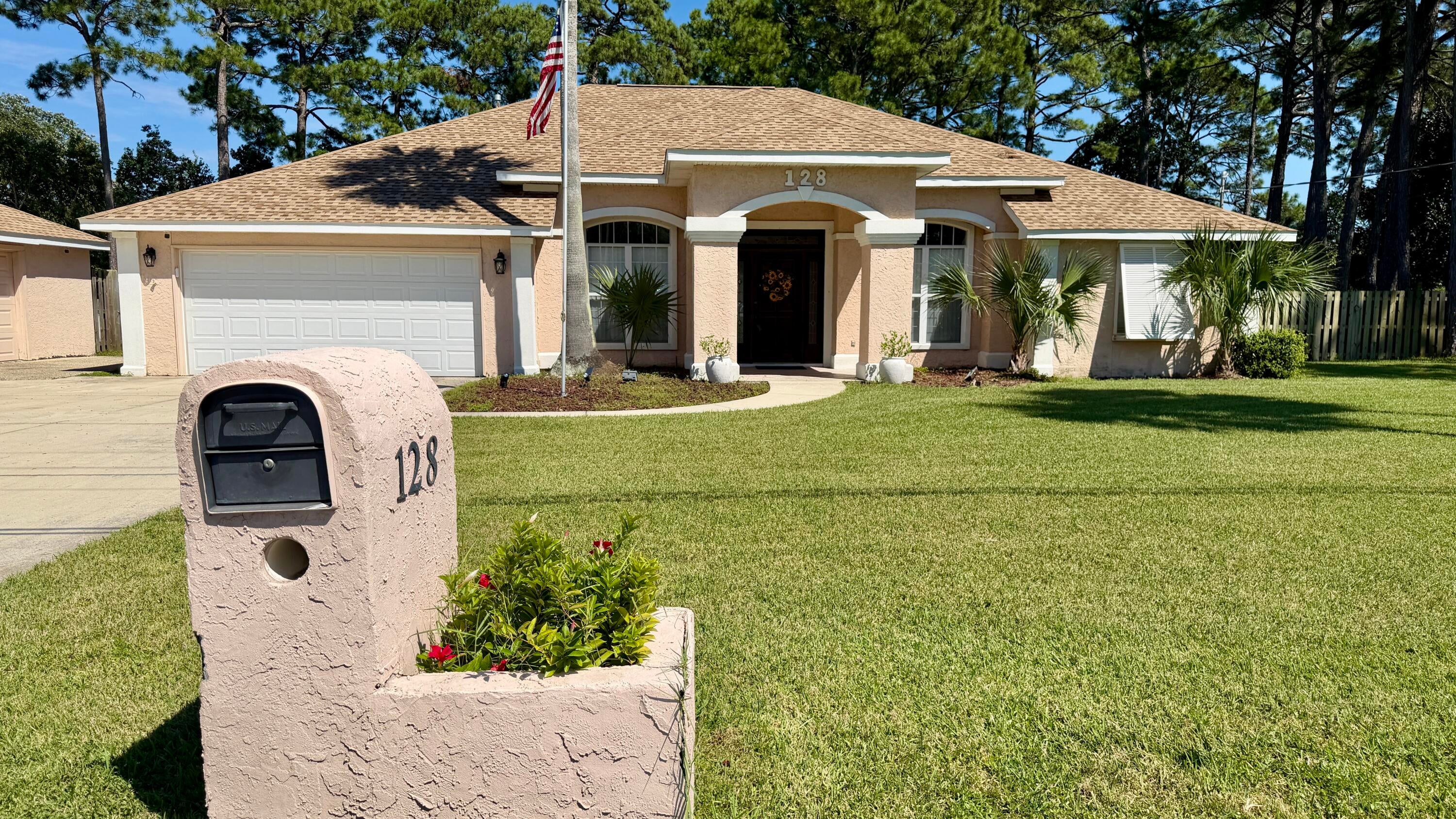 Colony Club - Residential
