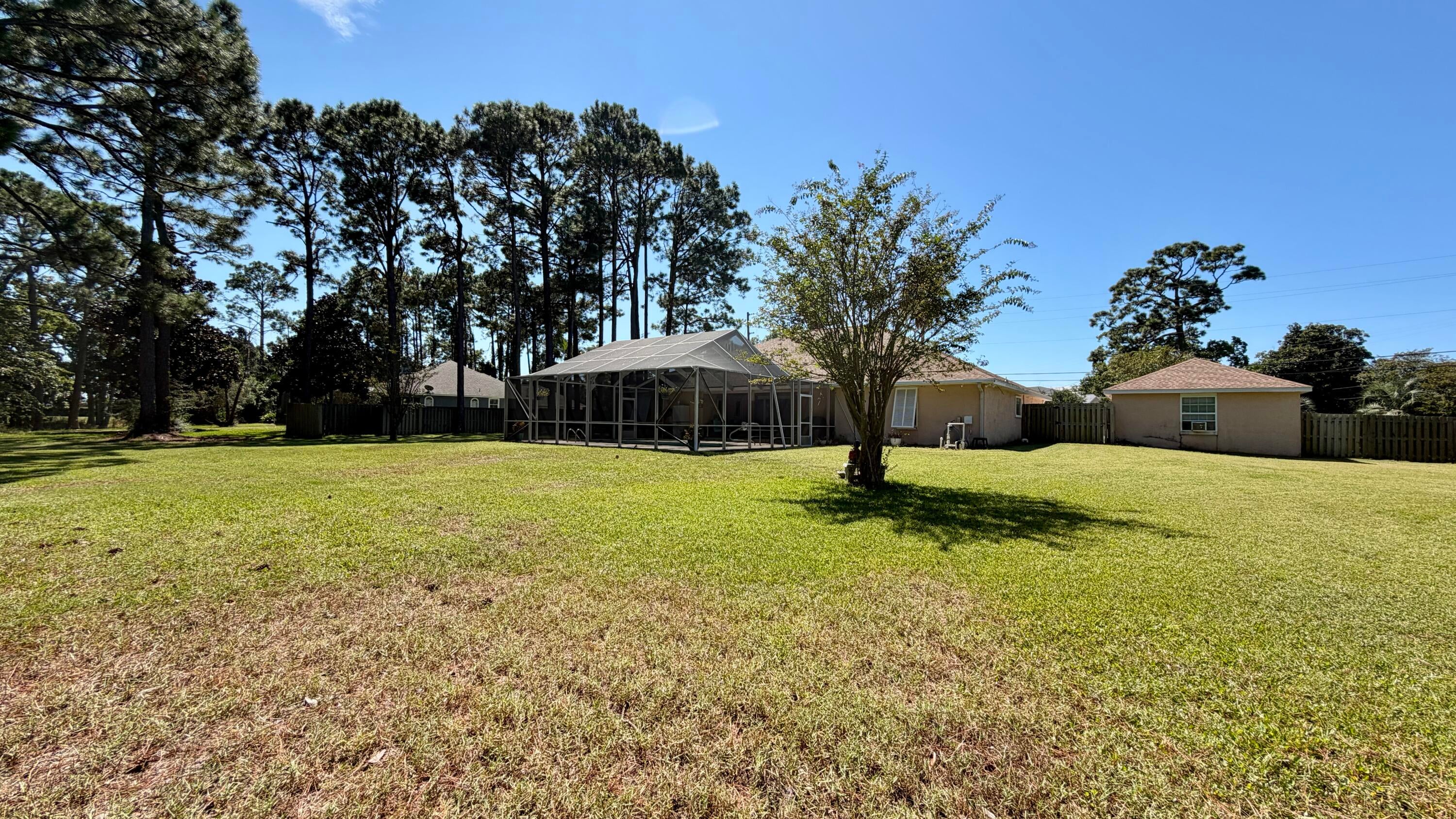 Colony Club - Residential