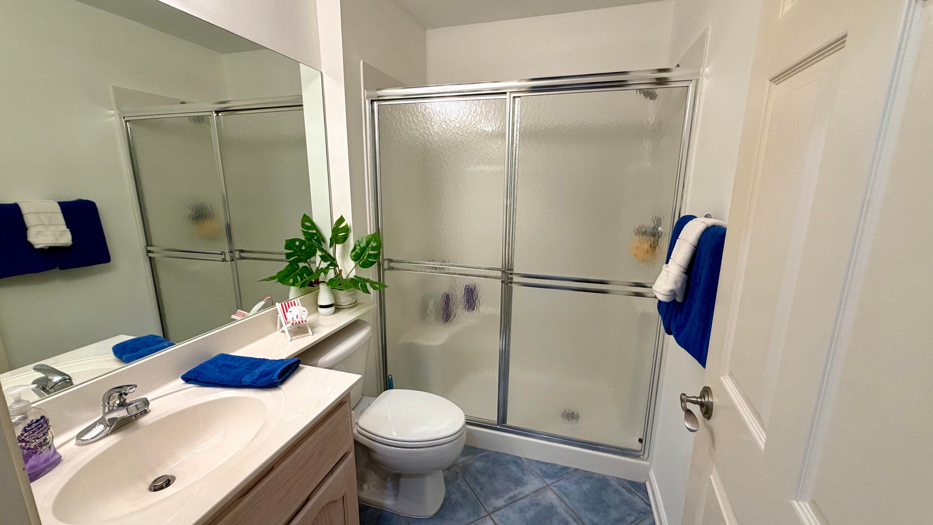 Colony Club - Residential