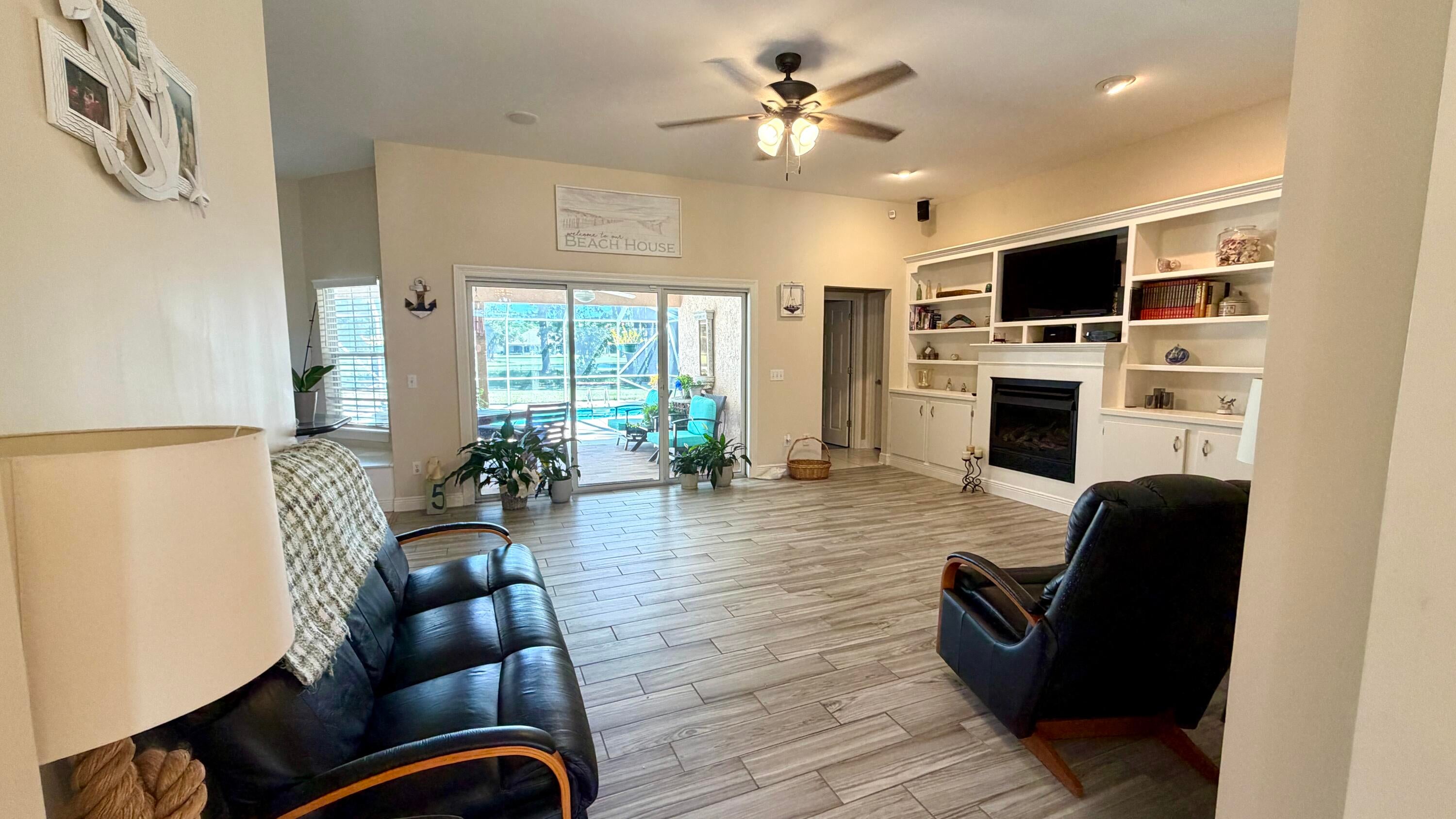 Colony Club - Residential