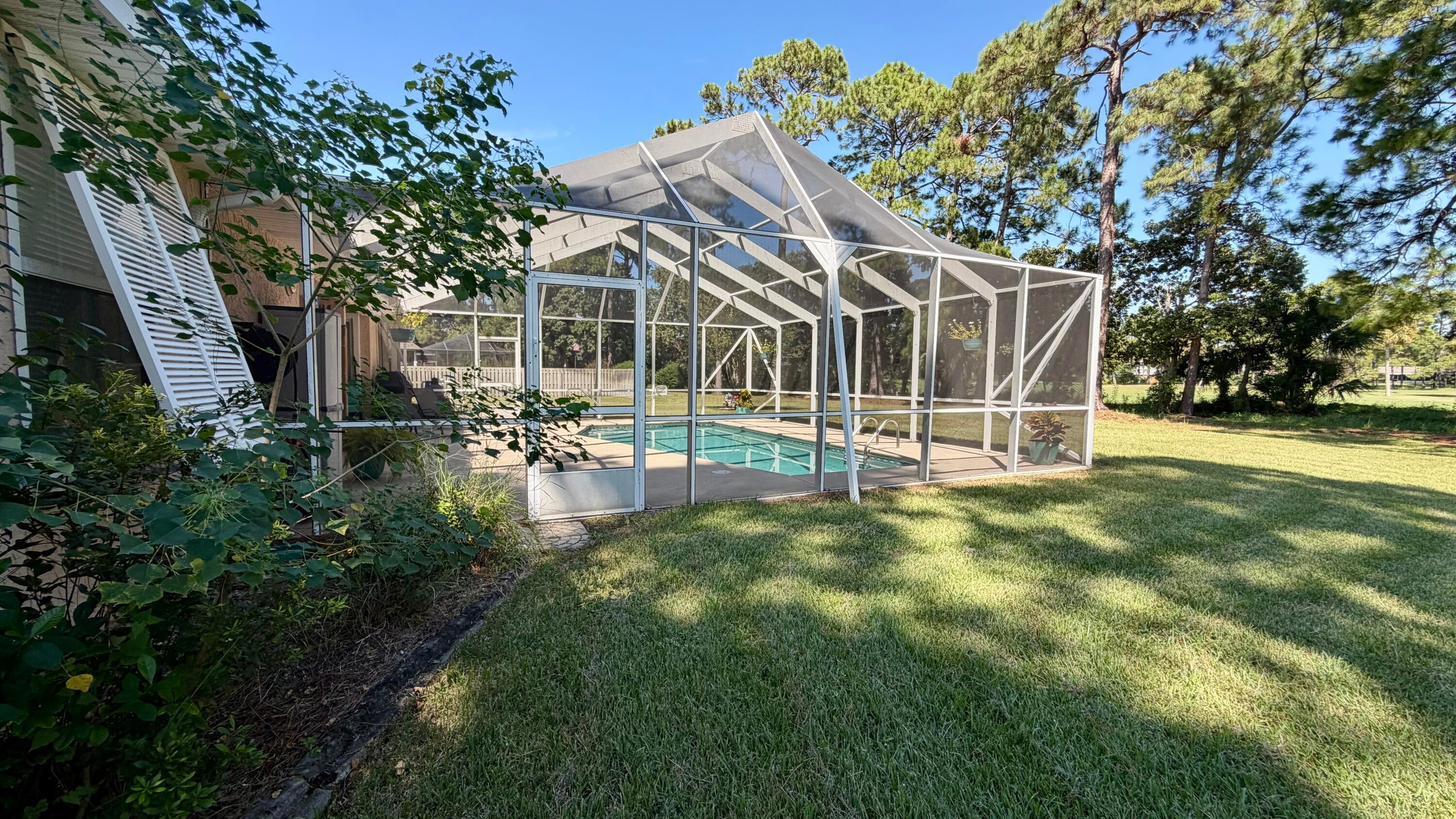 Colony Club - Residential