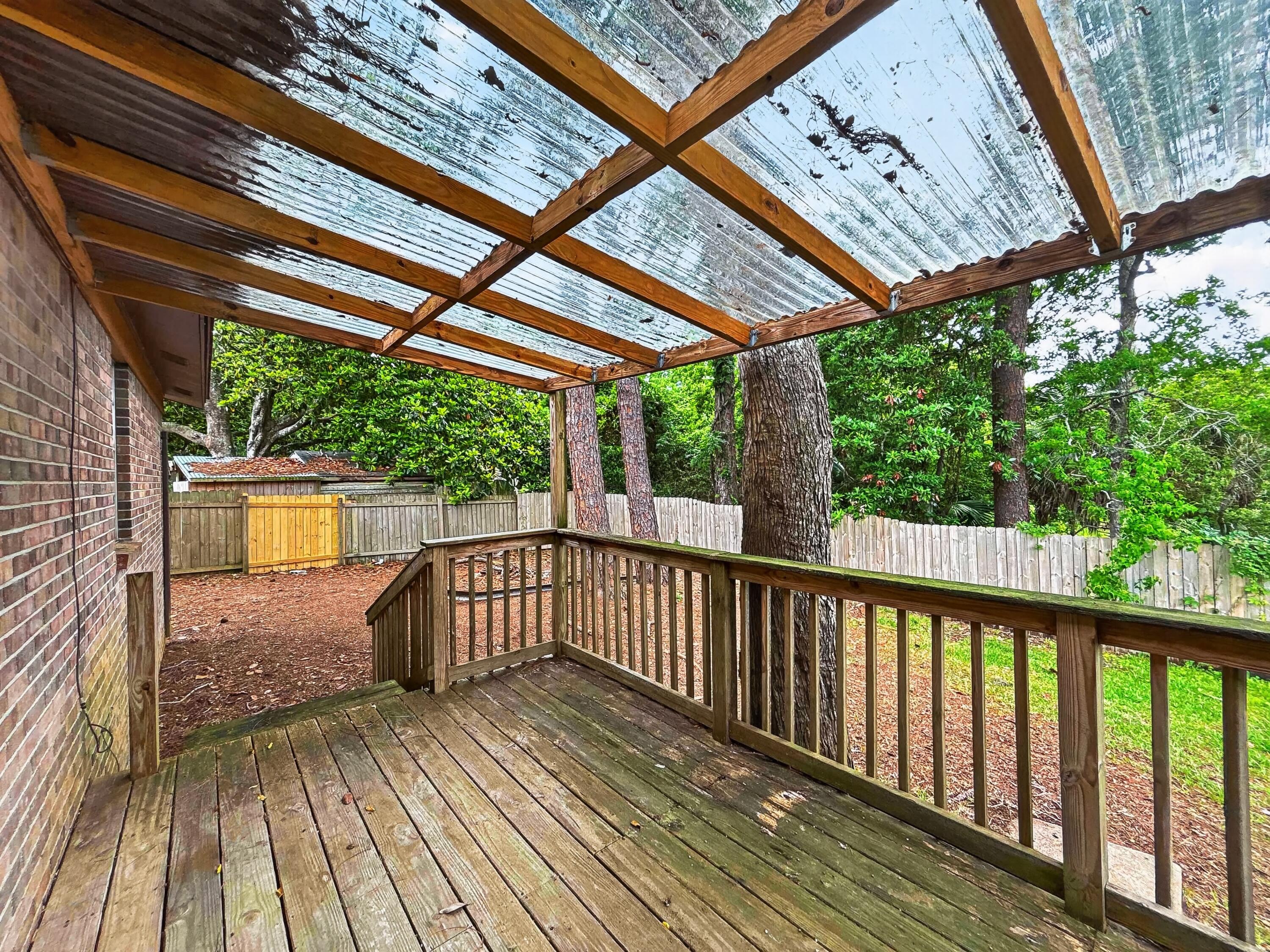 ELLIOTT POINT 8TH ADDN - Residential Lease