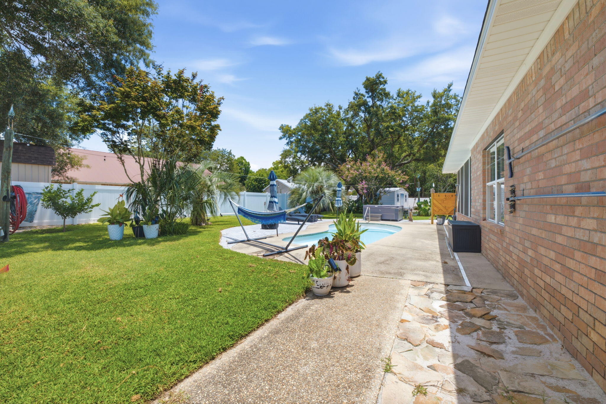 TOM KING ESTATES - Residential